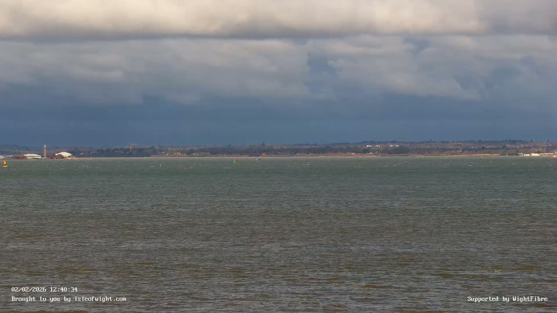 Cowes Port, Cruise/ Ferry Ship Shipspotting in The Solent & Southampton Coast Panaromic PTZ Live Cam - Cowes , Isle of Wight, South East, England, United Kingdom