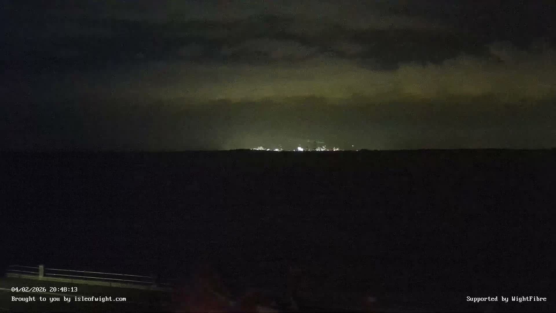 Cowes Port, Cruise/ Ferry Ship Shipspotting in The Solent & Southampton Coast Panaromic PTZ Live Cam - Cowes , Isle of Wight, South East, England, United Kingdom