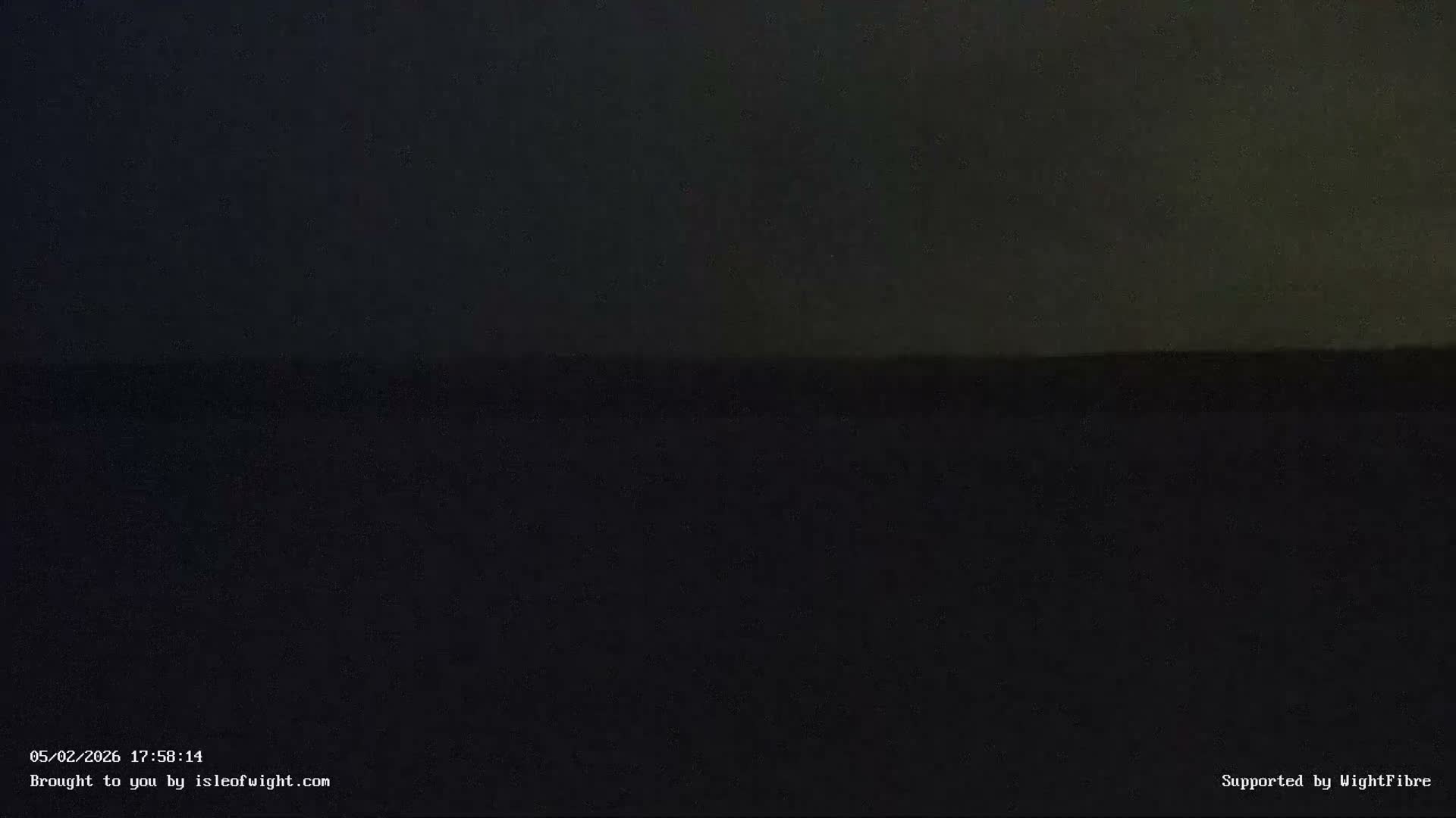 Cowes Port, Cruise/ Ferry Ship Shipspotting in The Solent & Southampton Coast Panaromic PTZ Live Cam - Cowes , Isle of Wight, South East, England, United Kingdom