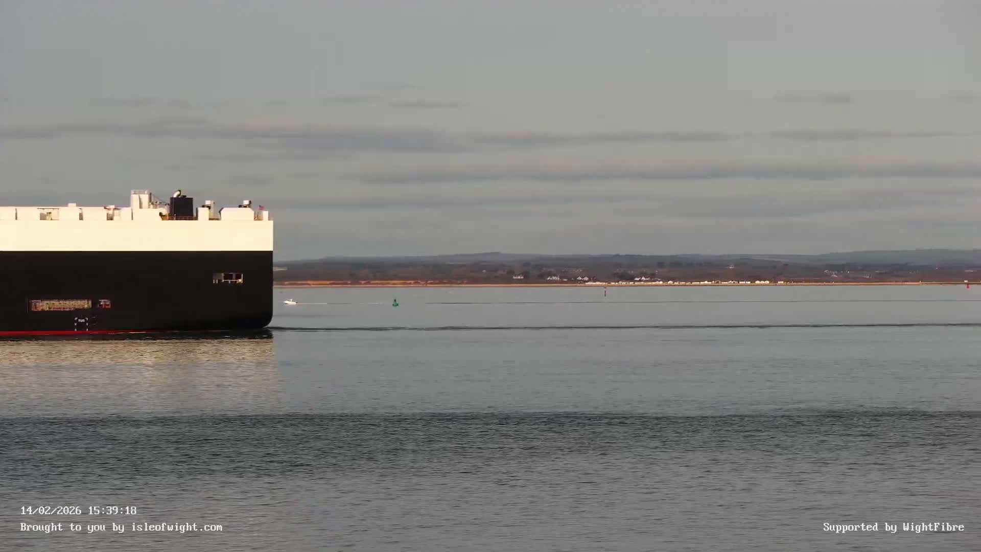 Cowes Port, Cruise/ Ferry Ship Shipspotting in The Solent & Southampton Coast Panaromic PTZ Live Cam - Cowes , Isle of Wight, South East, England, United Kingdom