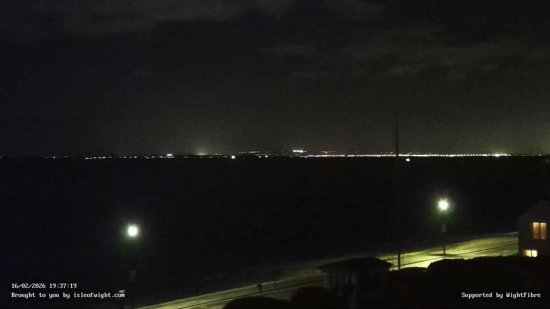 Cowes Port, Cruise/ Ferry Ship Shipspotting in The Solent & Southampton Coast Panaromic PTZ Live Cam - Cowes , Isle of Wight, South East, England, United Kingdom