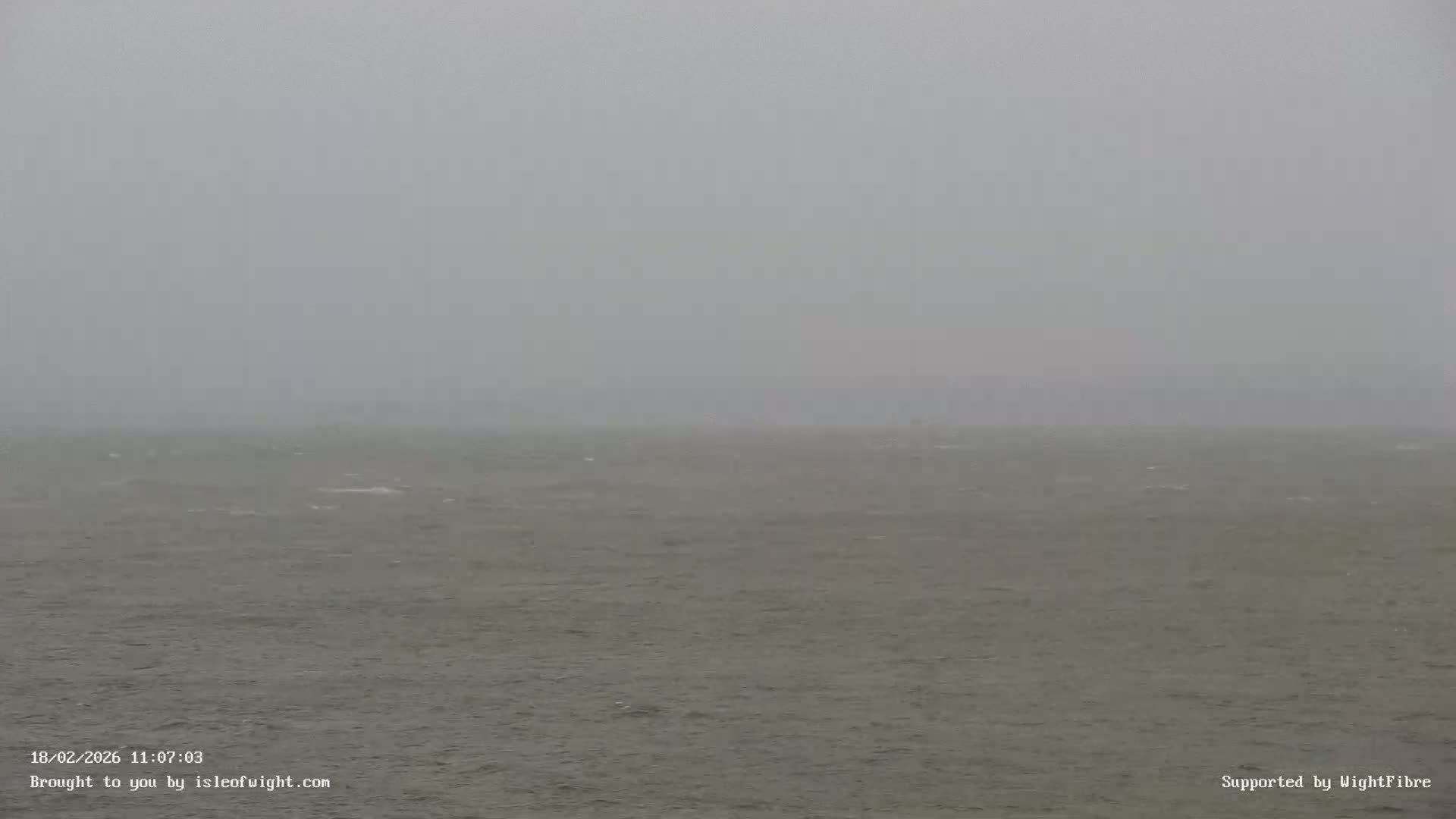 Cowes Port, Cruise/ Ferry Ship Shipspotting in The Solent & Southampton Coast Panaromic PTZ Live Cam - Cowes , Isle of Wight, South East, England, United Kingdom