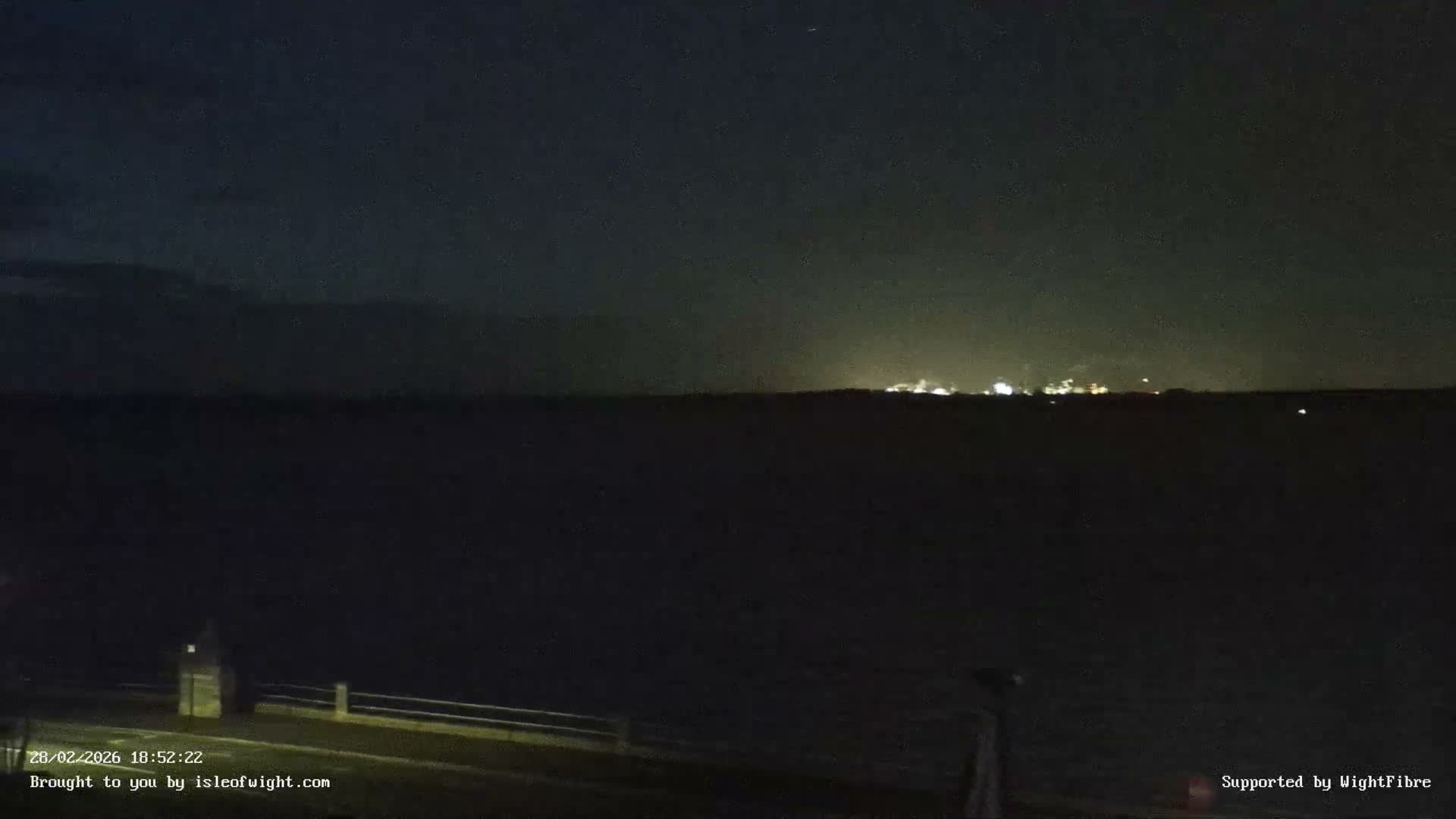 Cowes Port, Cruise/ Ferry Ship Shipspotting in The Solent & Southampton Coast Panaromic PTZ Live Cam - Cowes , Isle of Wight, South East, England, United Kingdom