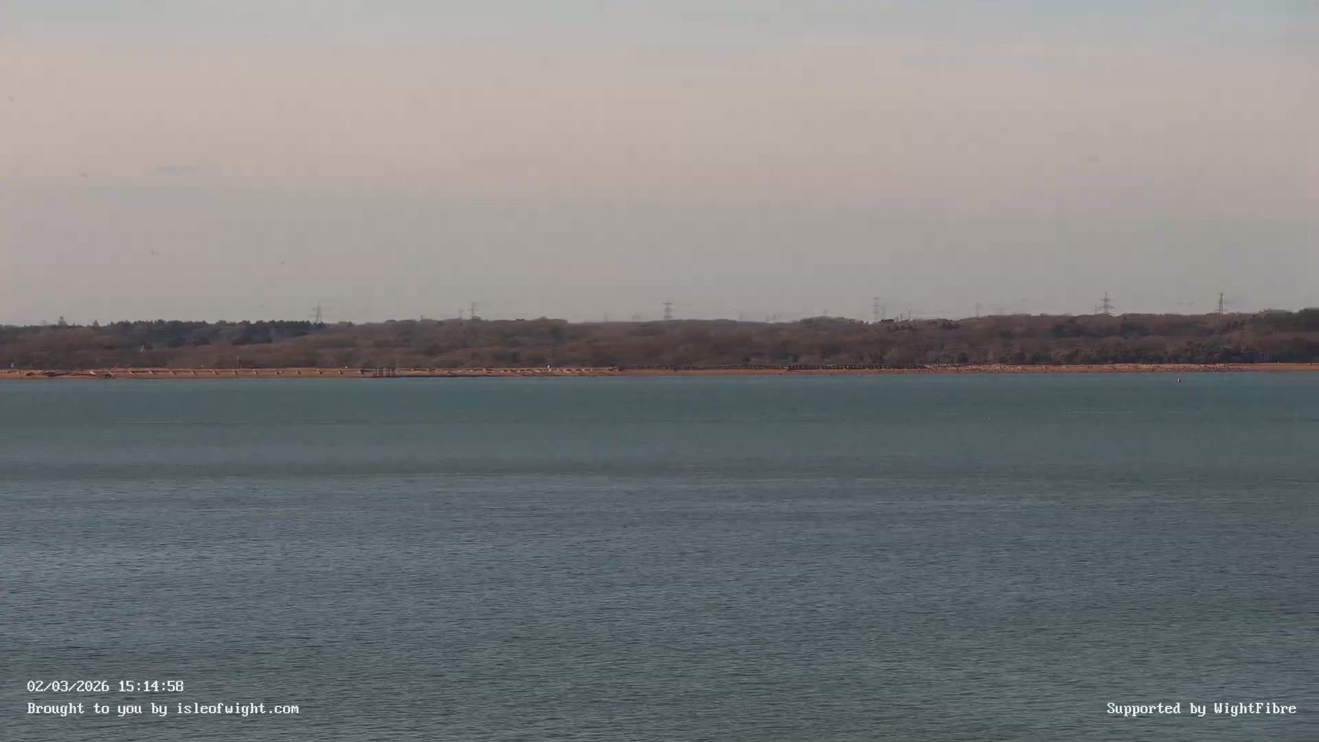 Cowes Port, Cruise/ Ferry Ship Shipspotting in The Solent & Southampton Coast Panaromic PTZ Live Cam - Cowes , Isle of Wight, South East, England, United Kingdom