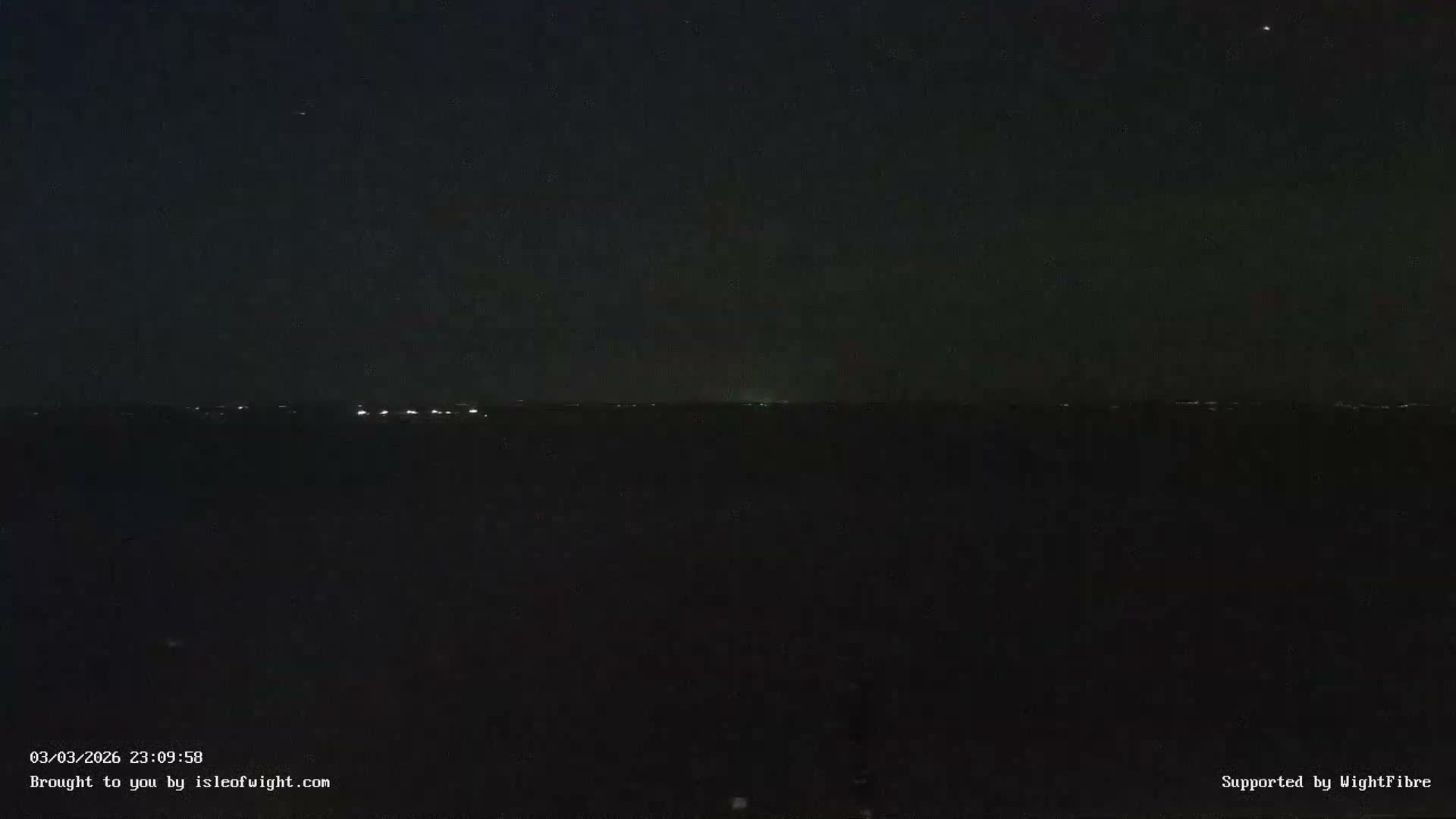 Cowes Port, Cruise/ Ferry Ship Shipspotting in The Solent & Southampton Coast Panaromic PTZ Live Cam - Cowes , Isle of Wight, South East, England, United Kingdom