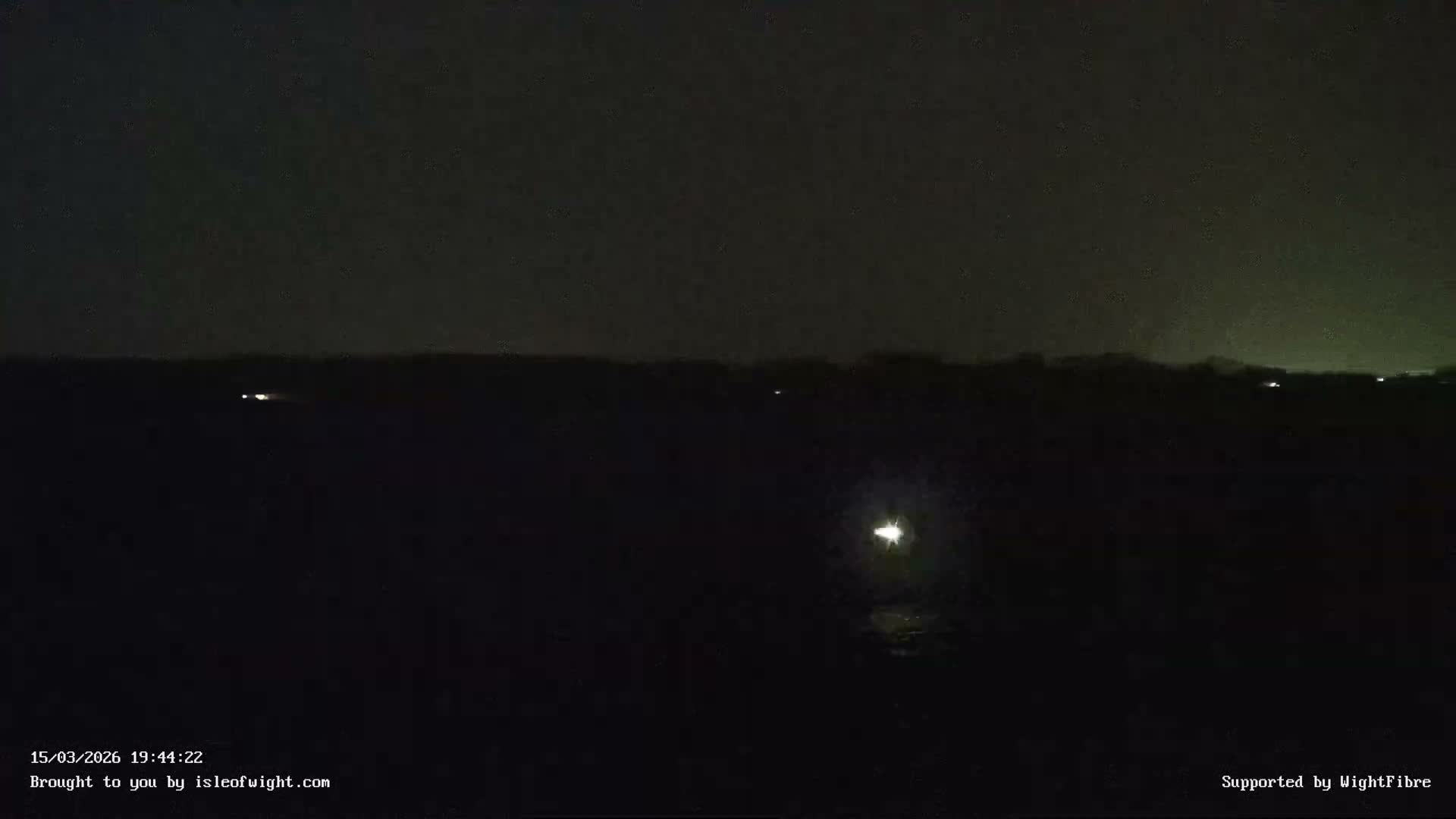 Cowes Port, Cruise/ Ferry Ship Shipspotting in The Solent & Southampton Coast Panaromic PTZ Live Cam - Cowes , Isle of Wight, South East, England, United Kingdom