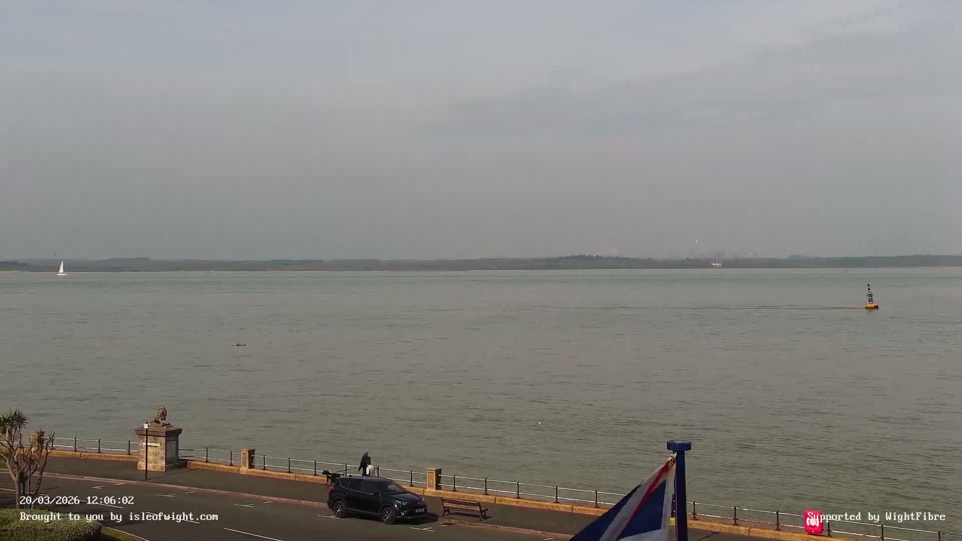 Cowes Port, Cruise/ Ferry Ship Shipspotting in The Solent & Southampton Coast Panaromic PTZ Live Cam - Cowes , Isle of Wight, South East, England, United Kingdom