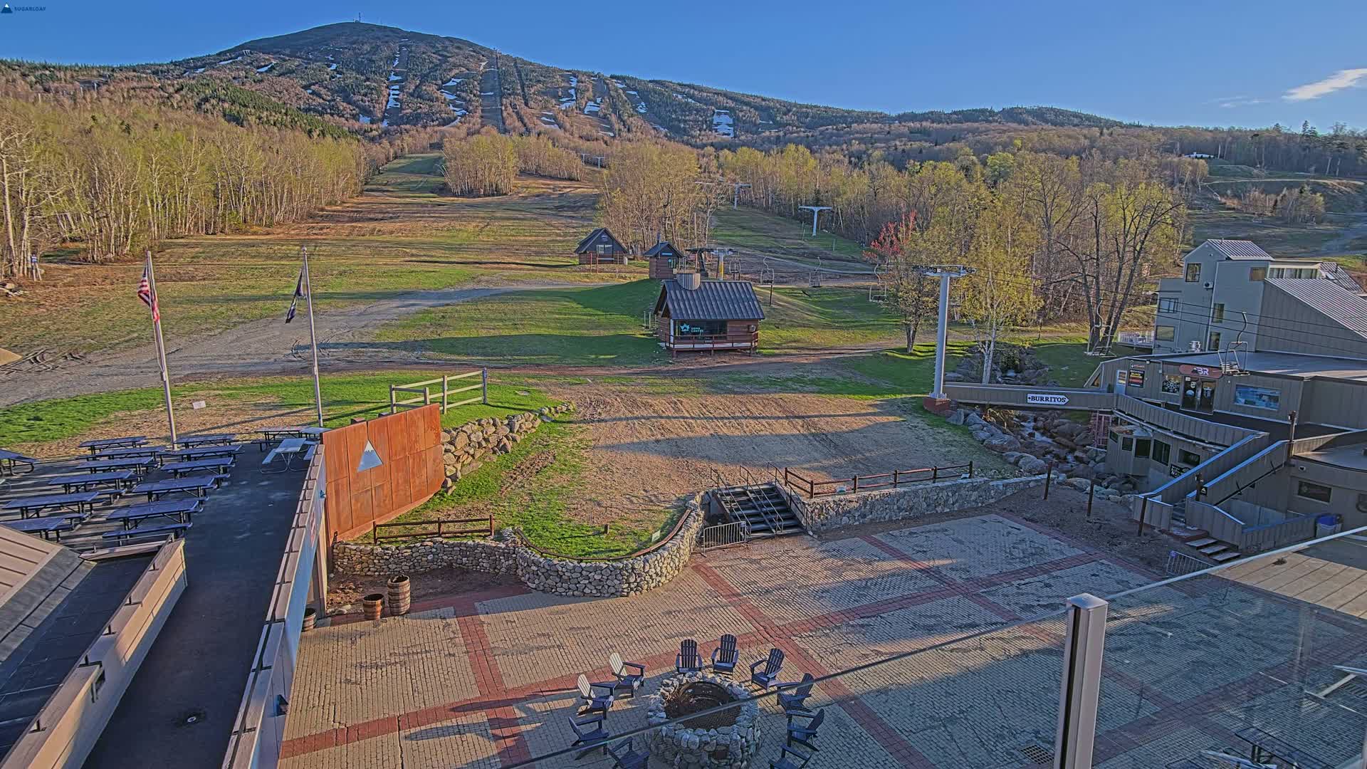 Kingfield, Sugarloaf Mountain Hotel Area Live Cam - Kingfield, Franklin, Maine, USA
