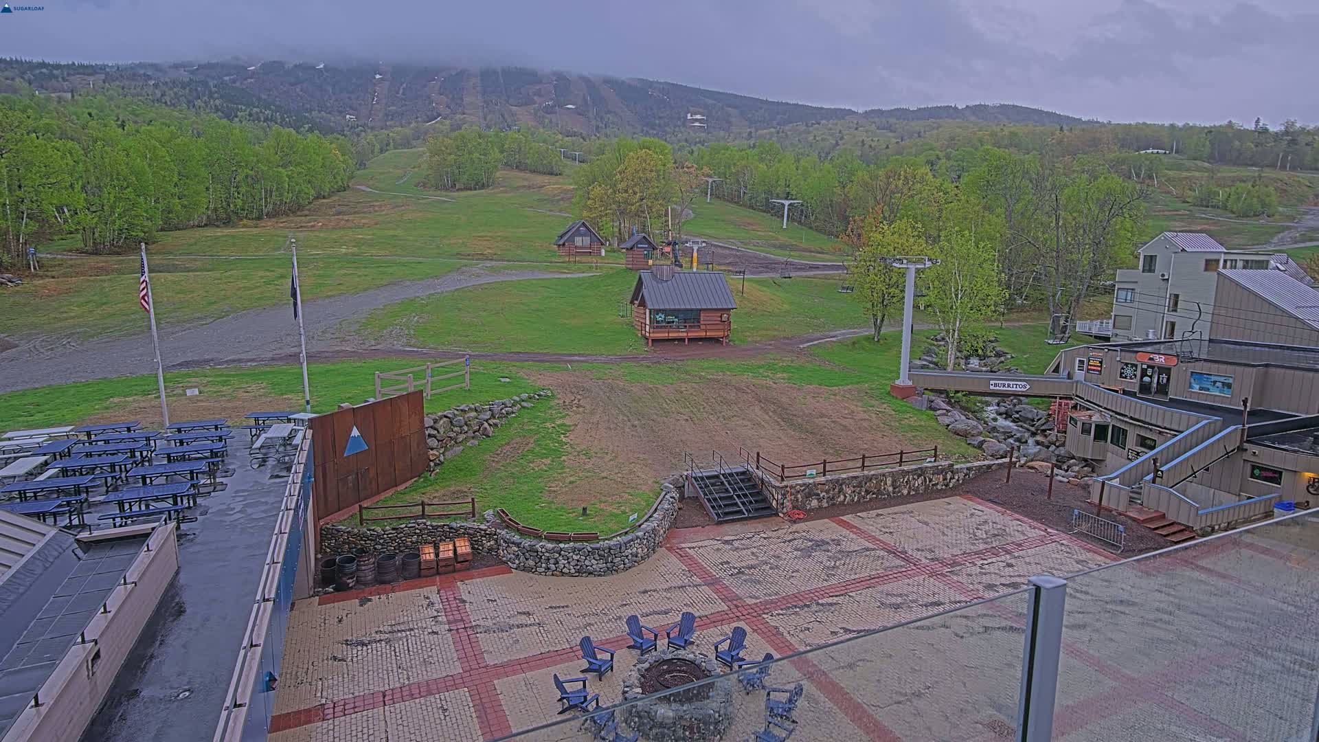 Kingfield, Sugarloaf Mountain Hotel Area Live Cam - Kingfield, Franklin, Maine, USA