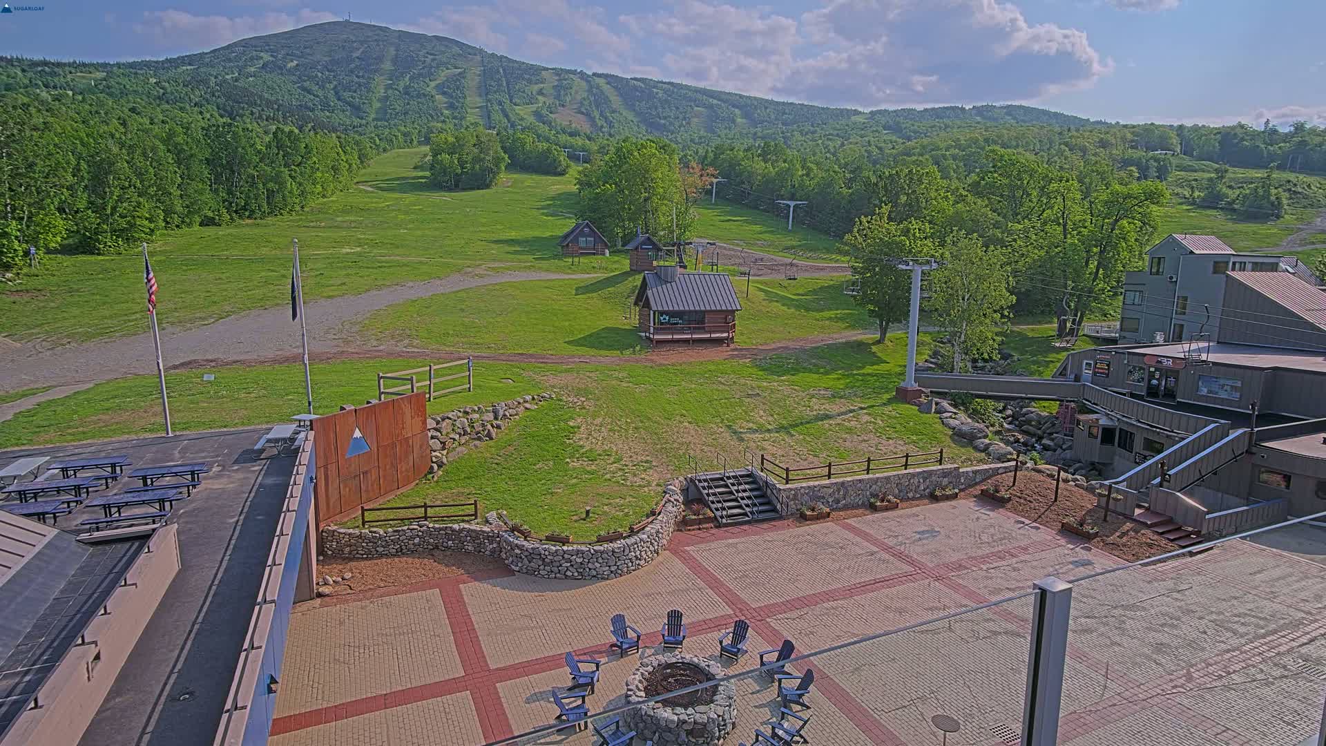 Kingfield, Sugarloaf Mountain Ski Slope Live Cam - Kingfield, Franklin, Maine, USA