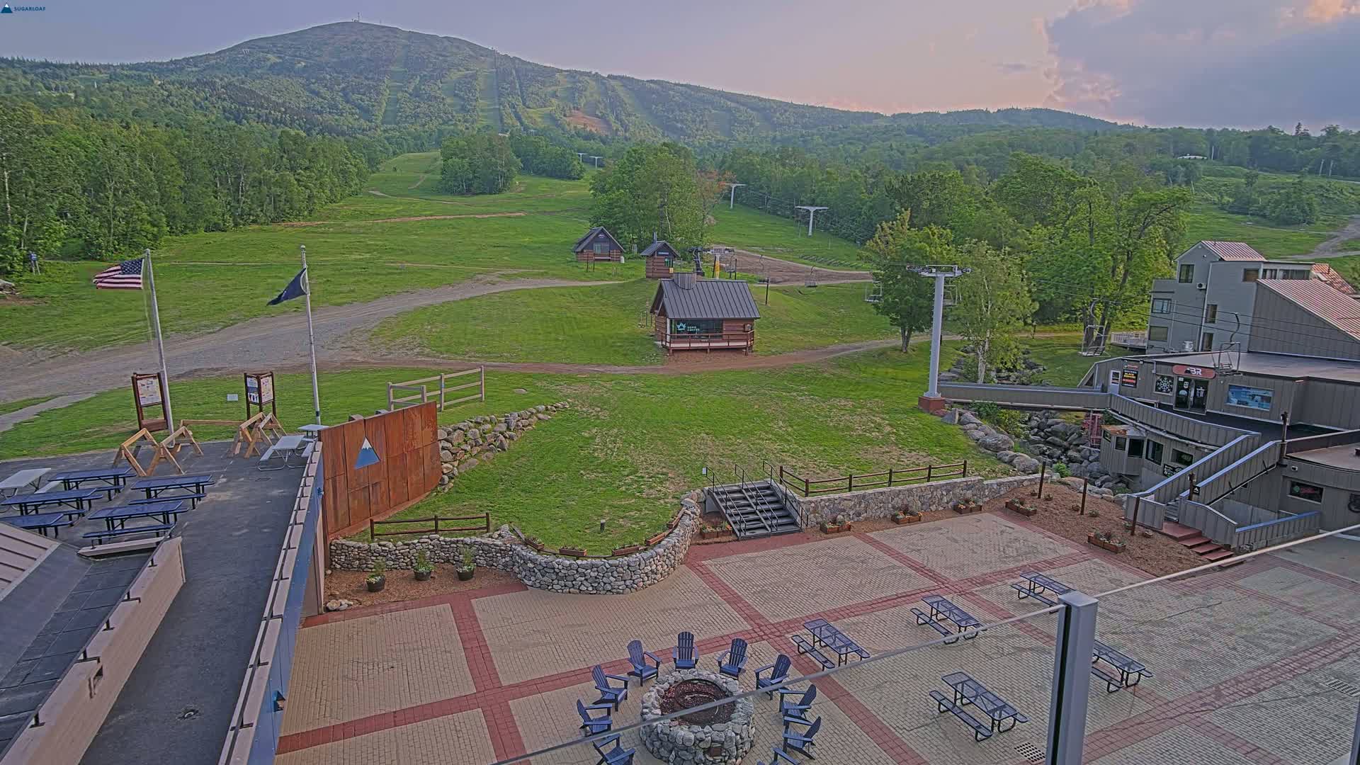 Kingfield, Sugarloaf Mountain Ski Slope Live Cam - Kingfield, Franklin, Maine, USA
