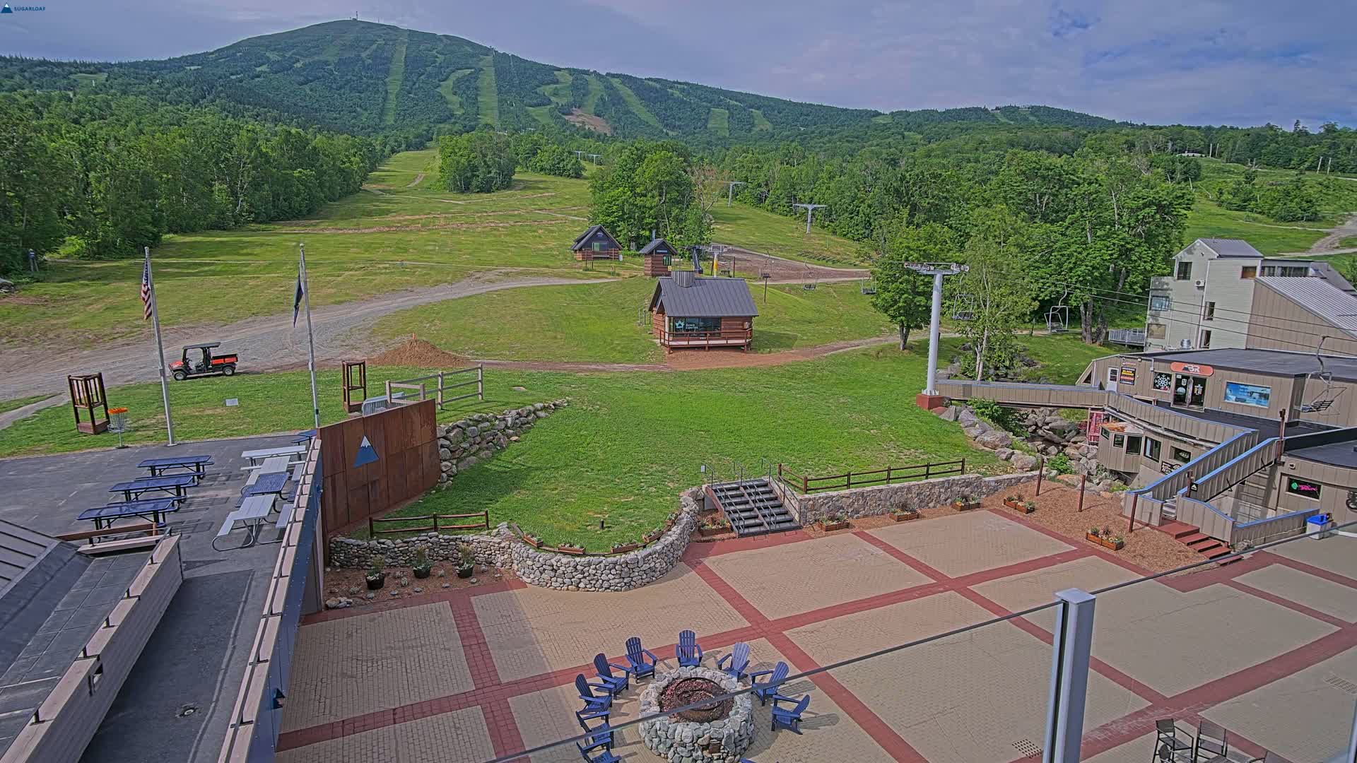 Kingfield, Sugarloaf Mountain Hotel Area Live Cam - Kingfield, Franklin, Maine, USA