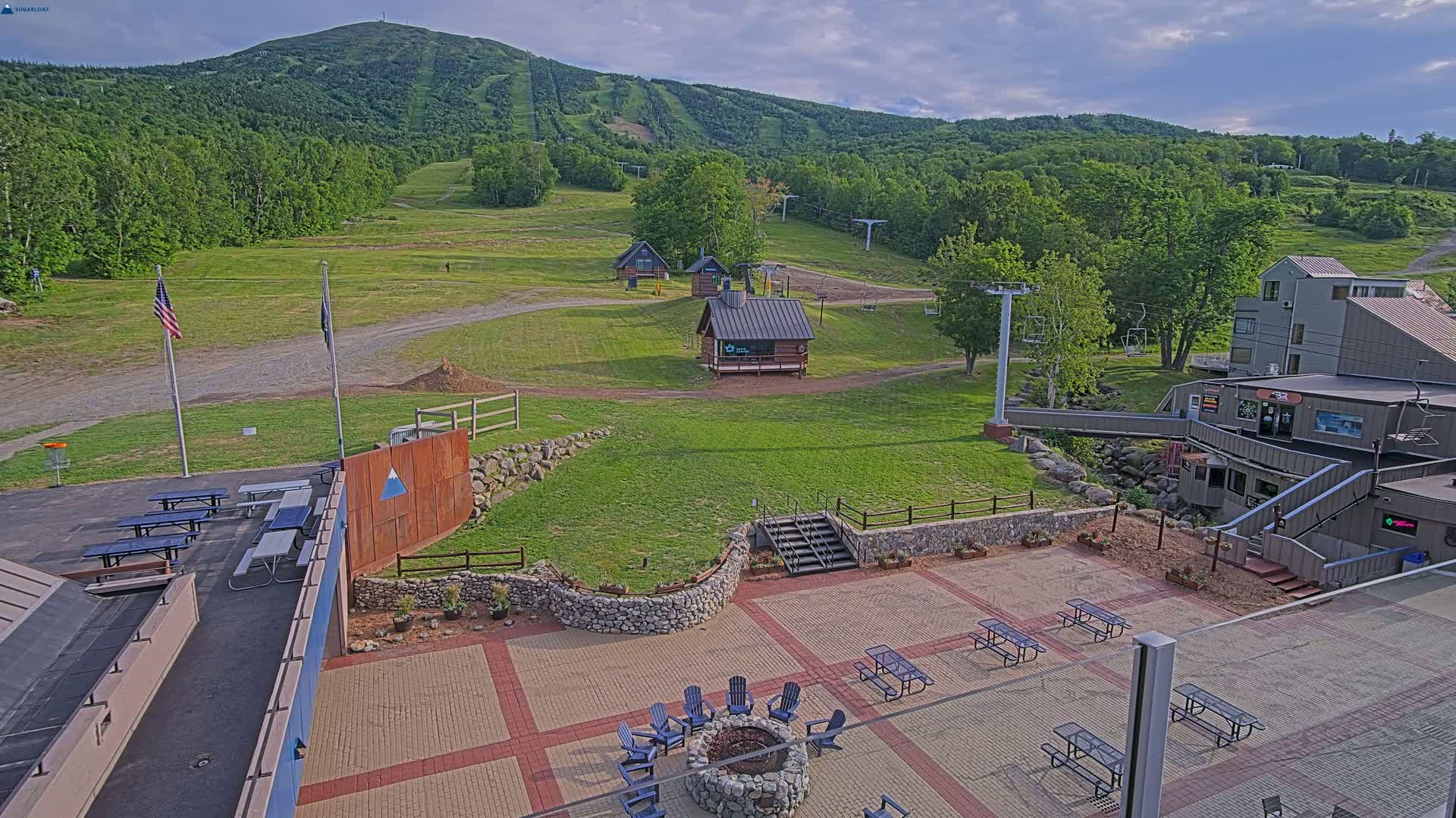 Kingfield, Sugarloaf Mountain Hotel Area Live Cam - Kingfield, Franklin, Maine, USA