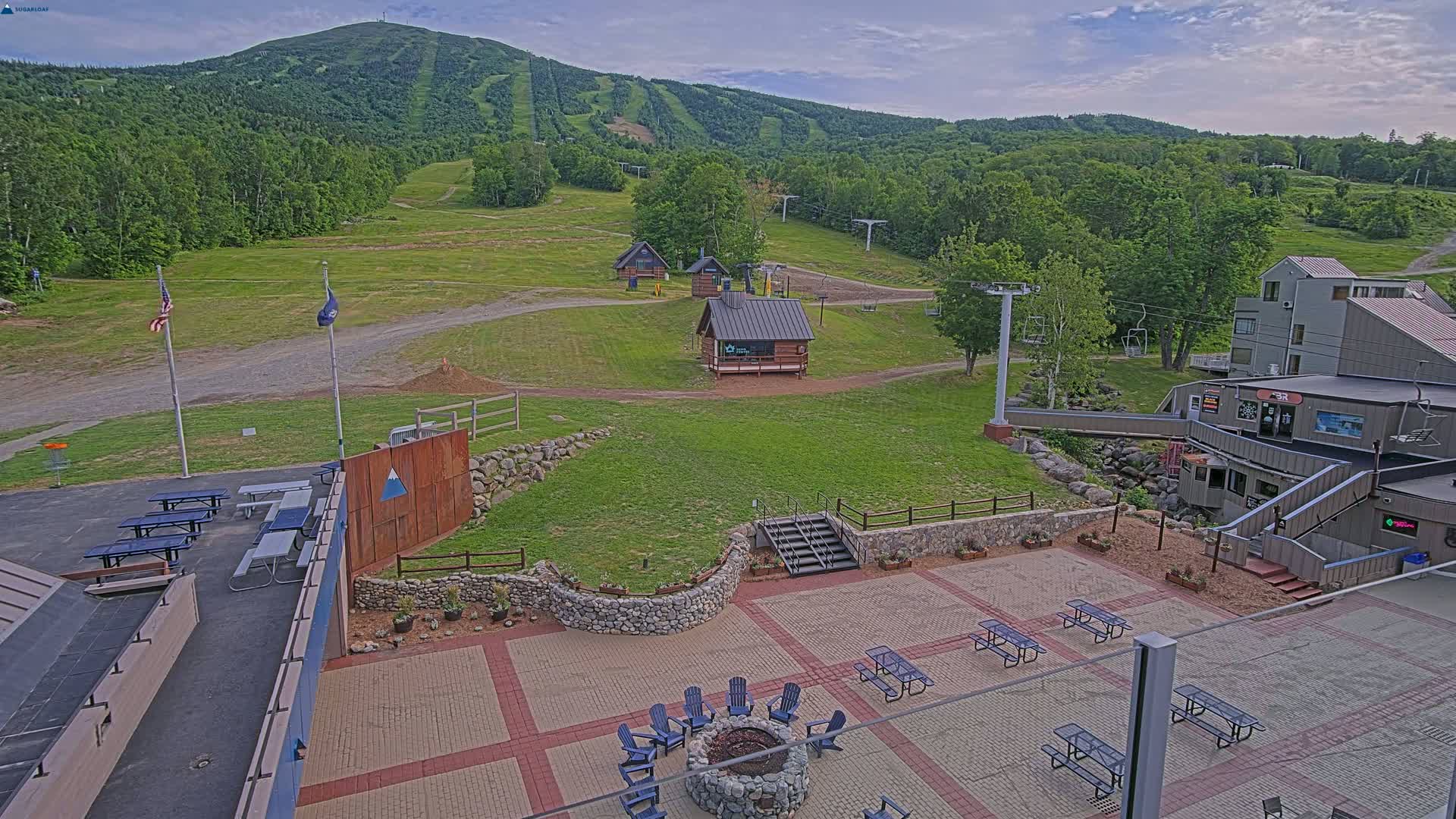 Kingfield, Sugarloaf Mountain Hotel Area Live Cam - Kingfield, Franklin, Maine, USA