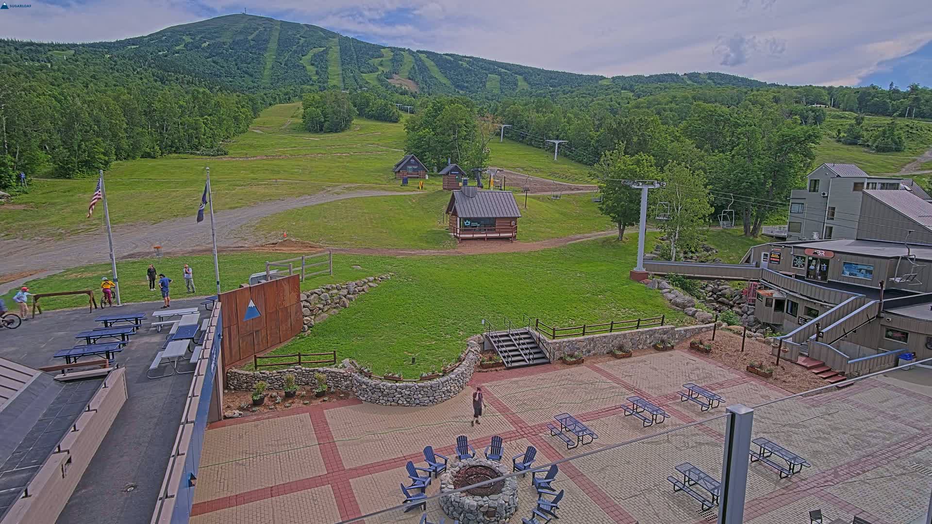 Kingfield, Sugarloaf Mountain Hotel Area Live Cam - Kingfield, Franklin, Maine, USA