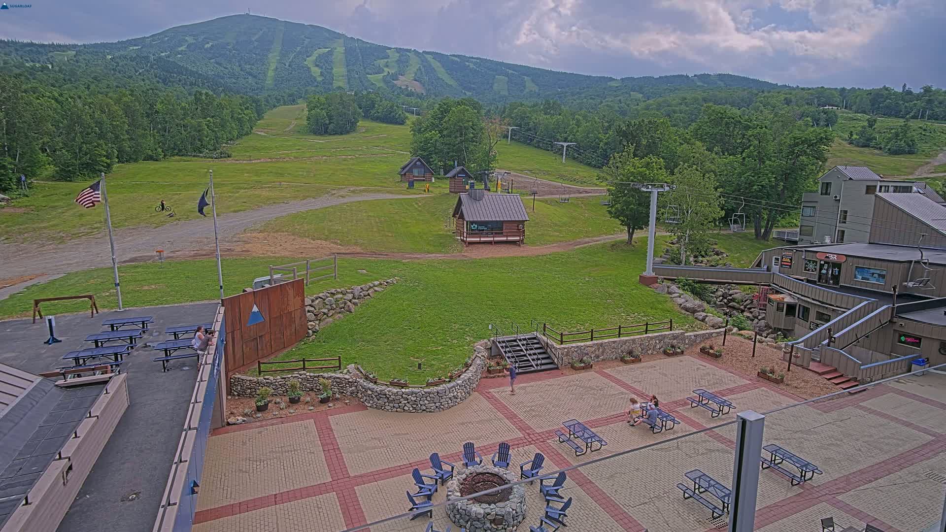 Kingfield, Sugarloaf Mountain Hotel Area Live Cam - Kingfield, Franklin, Maine, USA