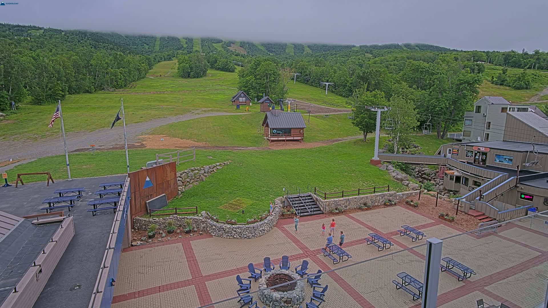 Kingfield, Sugarloaf Mountain Hotel Area Live Cam - Kingfield, Franklin, Maine, USA