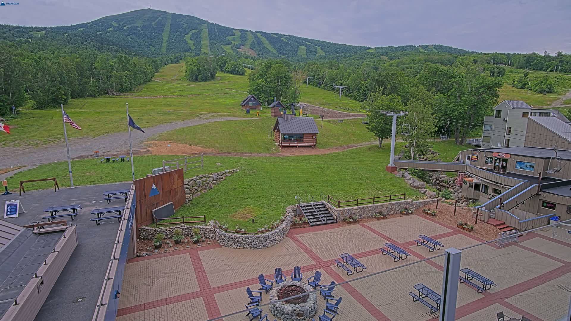 Kingfield, Sugarloaf Mountain Hotel Area Live Cam - Kingfield, Franklin, Maine, USA