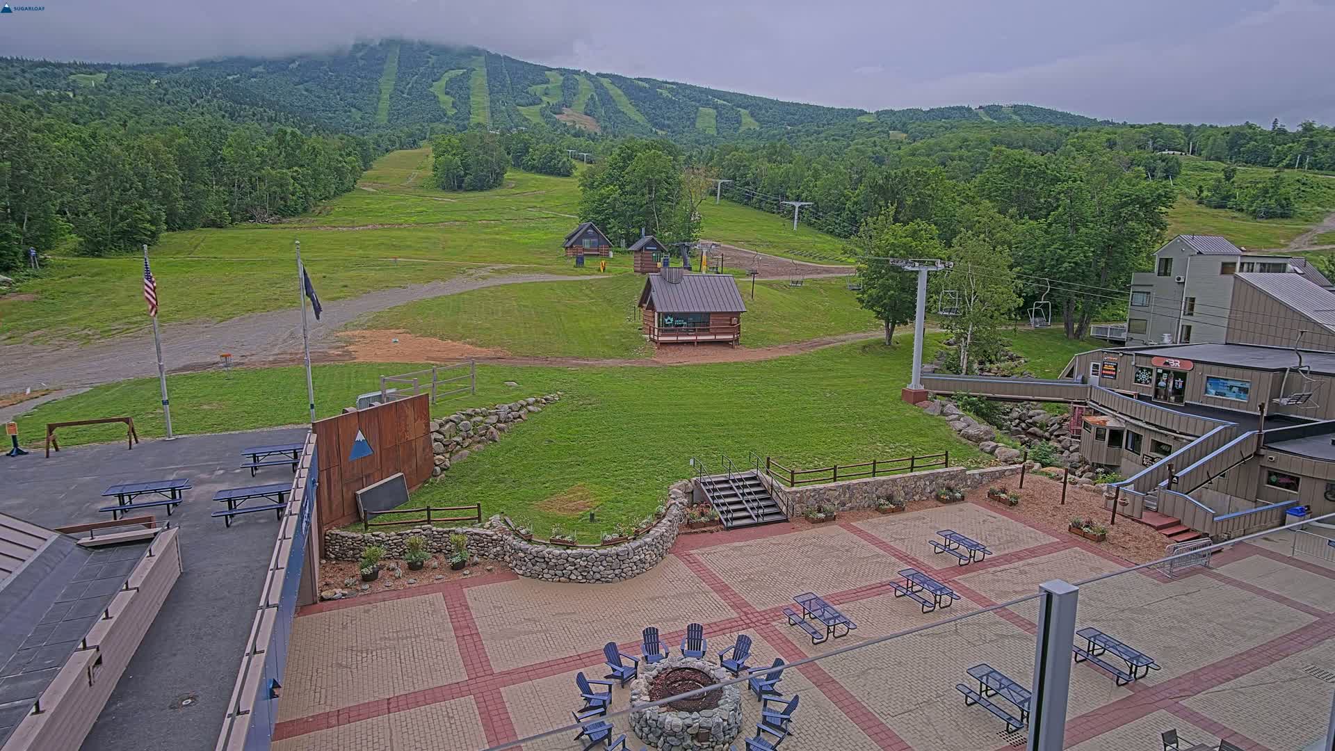 Kingfield, Sugarloaf Mountain Hotel Area Live Cam - Kingfield, Franklin, Maine, USA