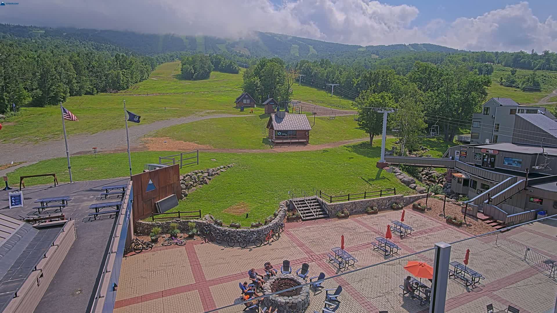 Kingfield, Sugarloaf Mountain Hotel Area Live Cam - Kingfield, Franklin, Maine, USA
