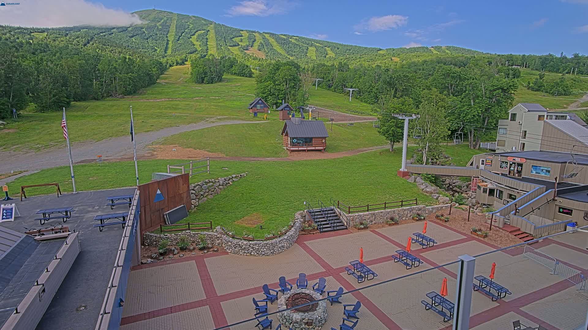 Kingfield, Sugarloaf Mountain Hotel Area Live Cam - Kingfield, Franklin, Maine, USA