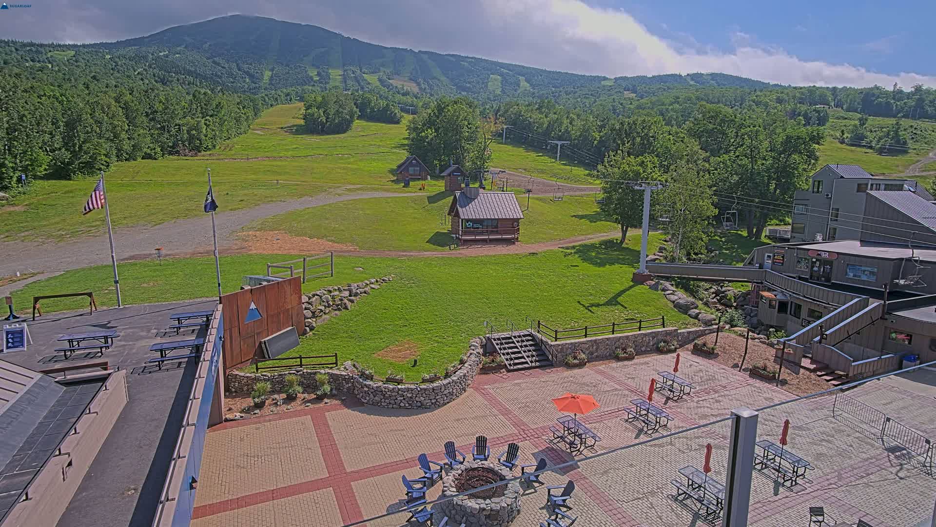 Kingfield, Sugarloaf Mountain Hotel Area Live Cam - Kingfield, Franklin, Maine, USA