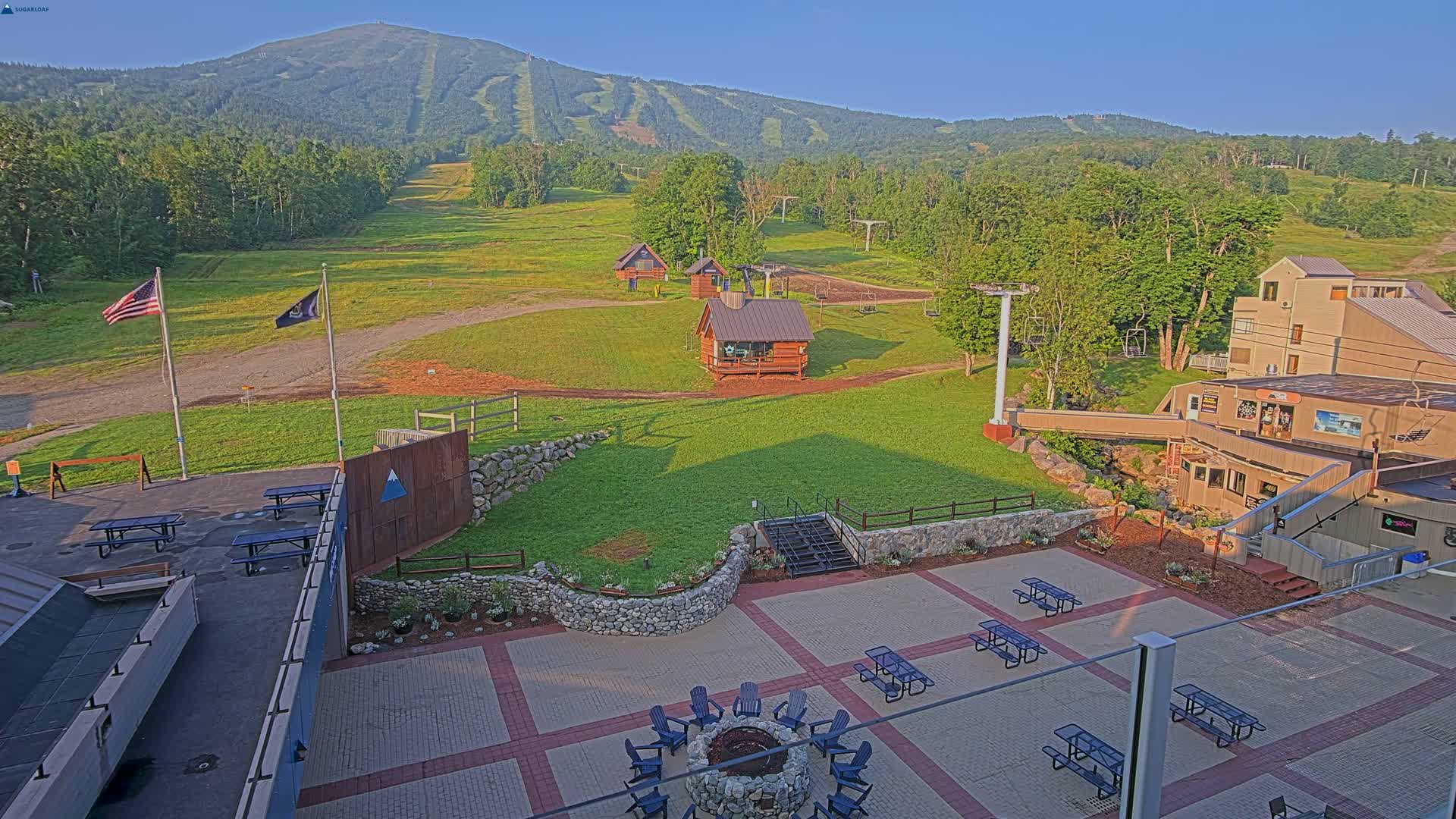 Kingfield, Sugarloaf Mountain Hotel Area Live Cam - Kingfield, Franklin, Maine, USA