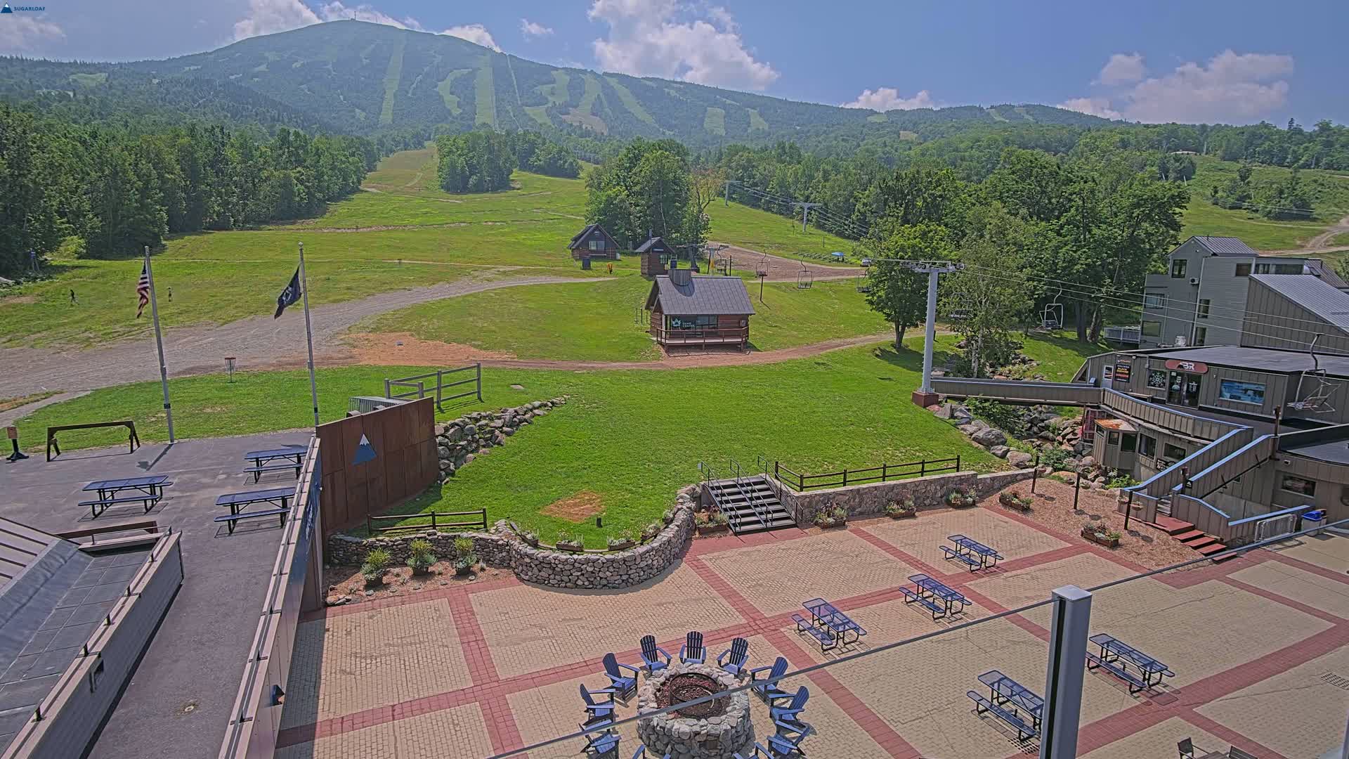 Kingfield, Sugarloaf Mountain Hotel Area Live Cam - Kingfield, Franklin, Maine, USA