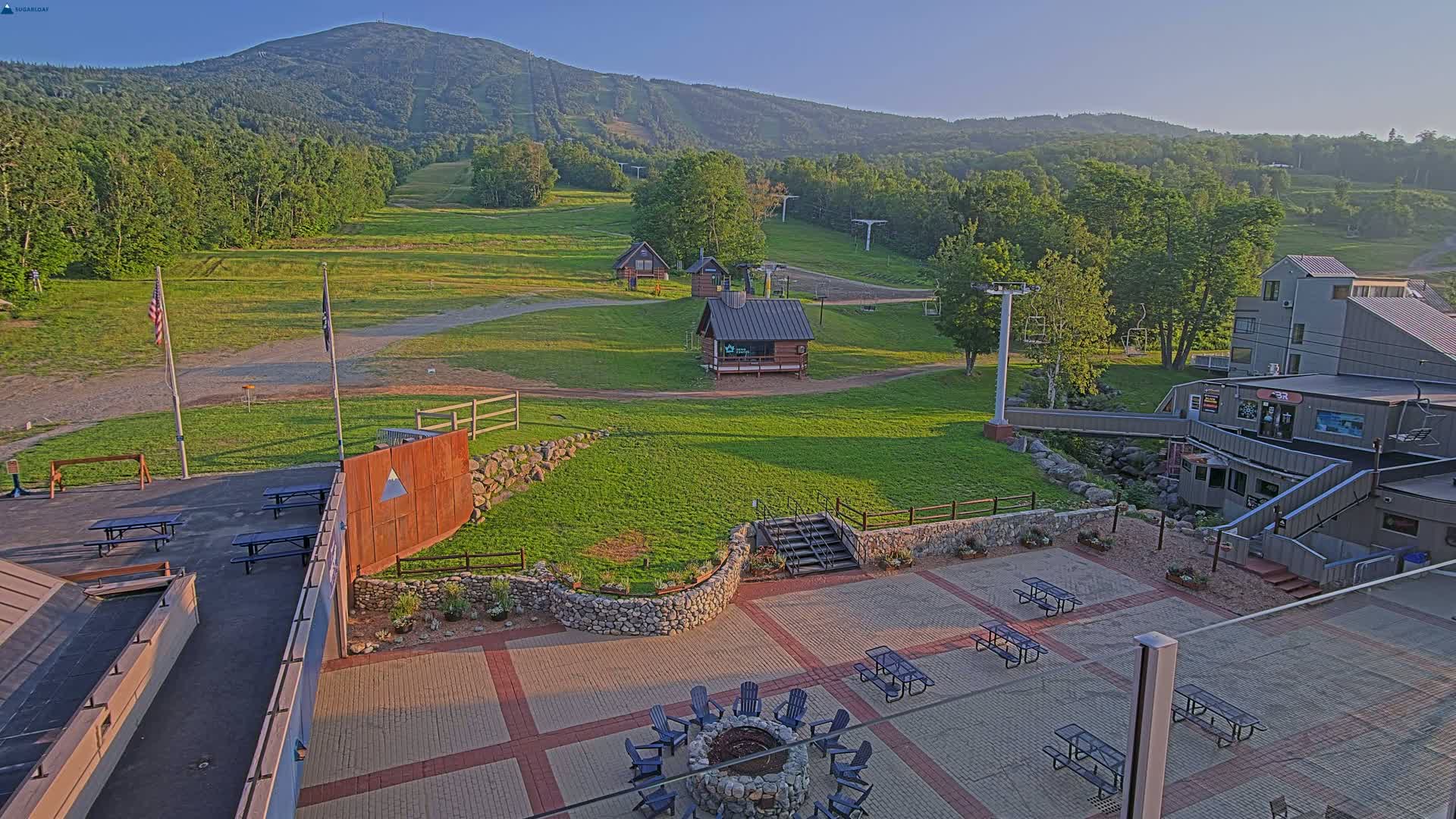 Kingfield, Sugarloaf Mountain Hotel Area Live Cam - Kingfield, Franklin, Maine, USA