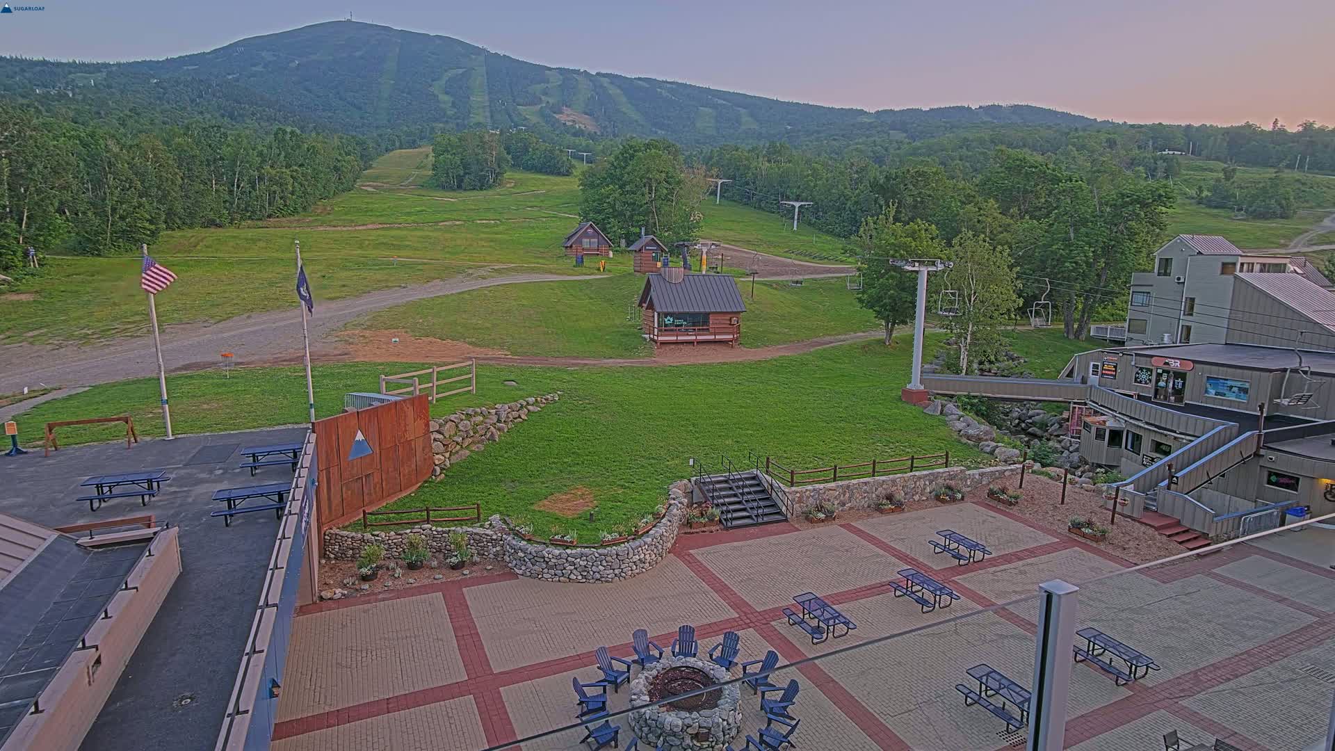 Kingfield, Sugarloaf Mountain Hotel Area Live Cam - Kingfield, Franklin, Maine, USA
