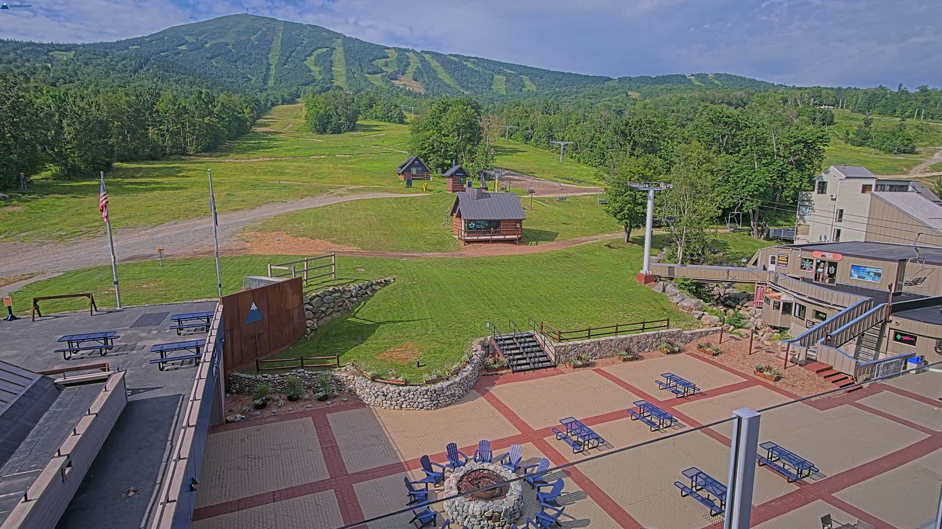 Kingfield, Sugarloaf Mountain Hotel Area Live Cam - Kingfield, Franklin, Maine, USA