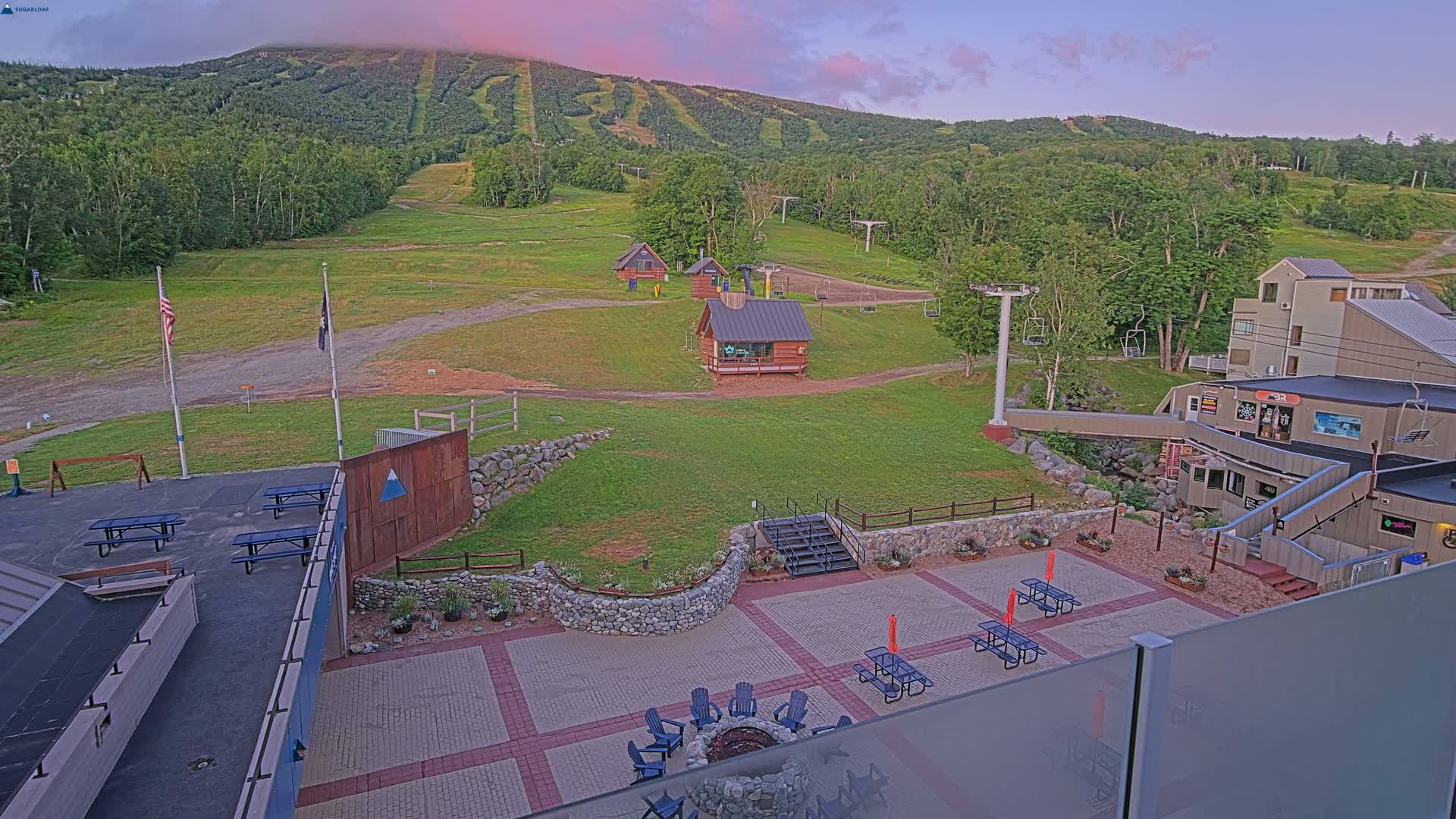 Kingfield, Sugarloaf Mountain Hotel Area Live Cam - Kingfield, Franklin, Maine, USA