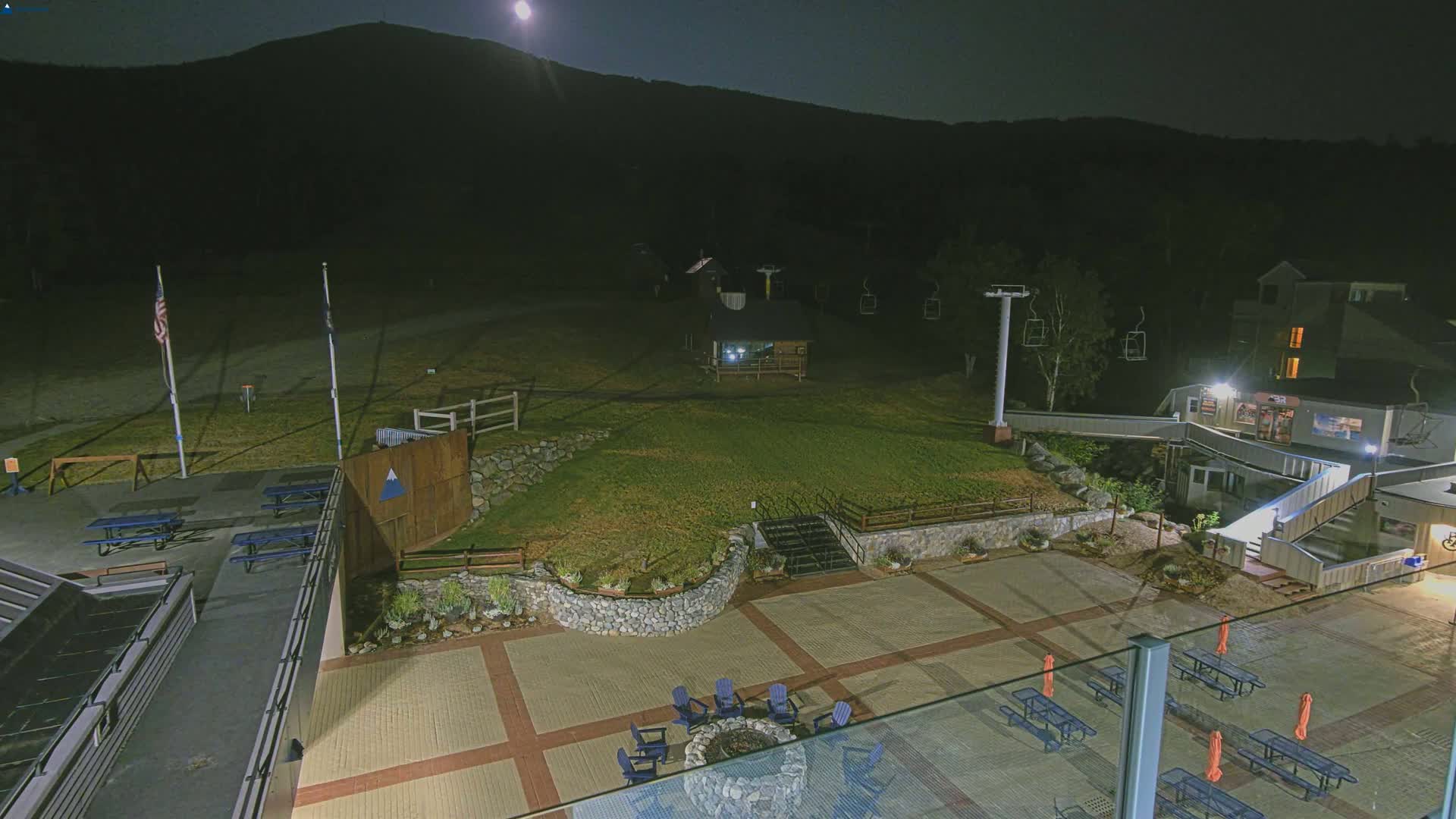 Kingfield, Sugarloaf Mountain Hotel Area Live Cam - Kingfield, Franklin, Maine, USA
