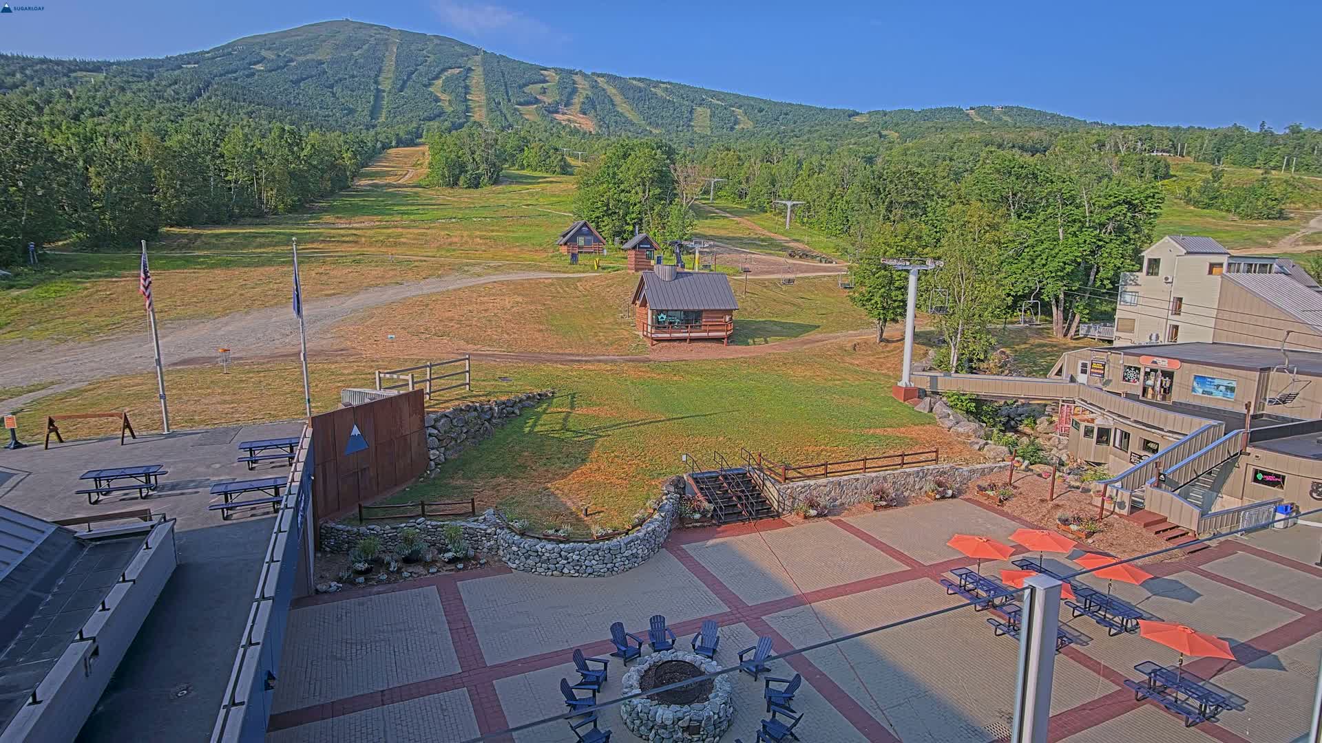 Kingfield, Sugarloaf Mountain Hotel Area Live Cam - Kingfield, Franklin, Maine, USA