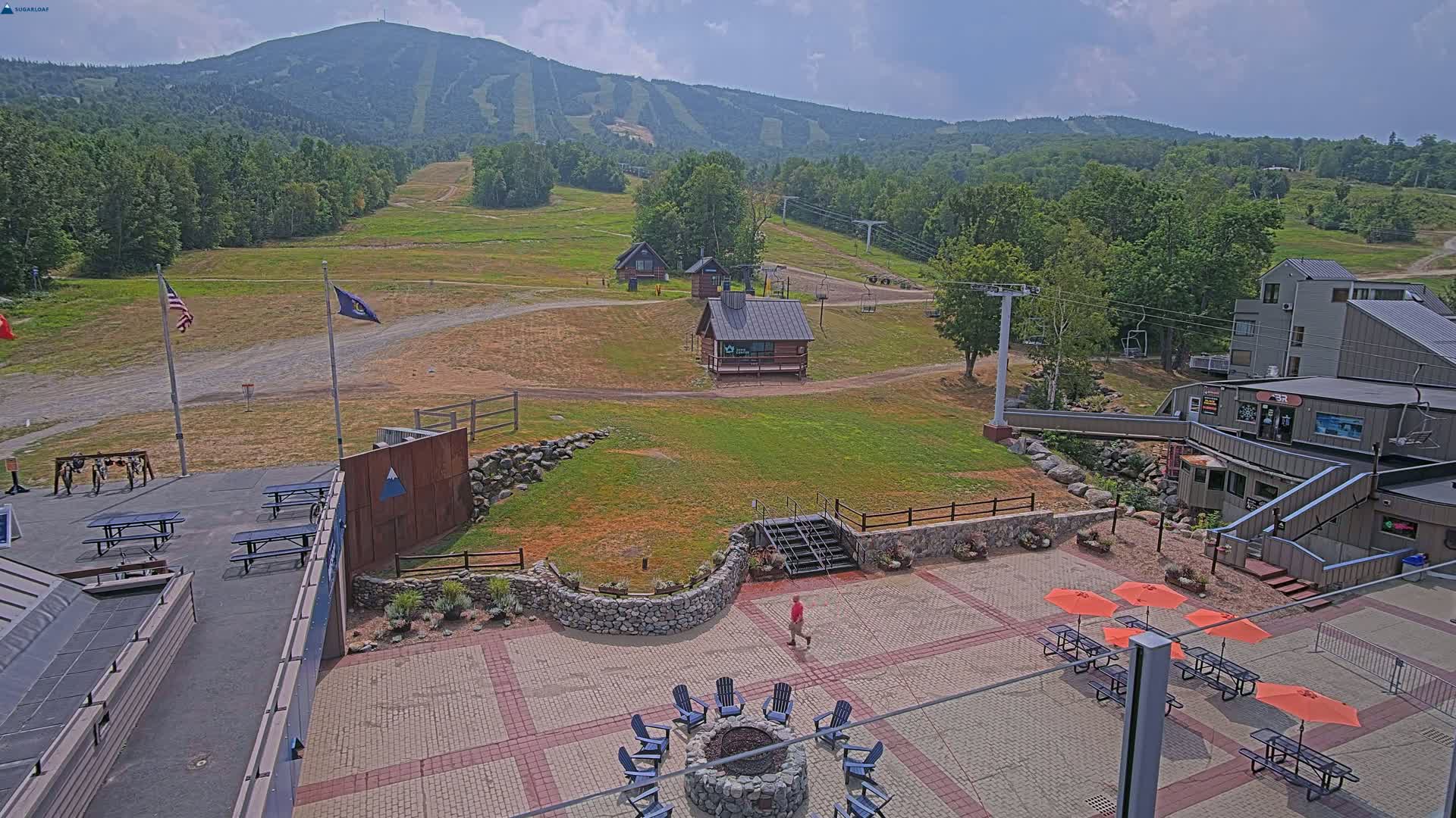 Kingfield, Sugarloaf Mountain Hotel Area Live Cam - Kingfield, Franklin, Maine, USA