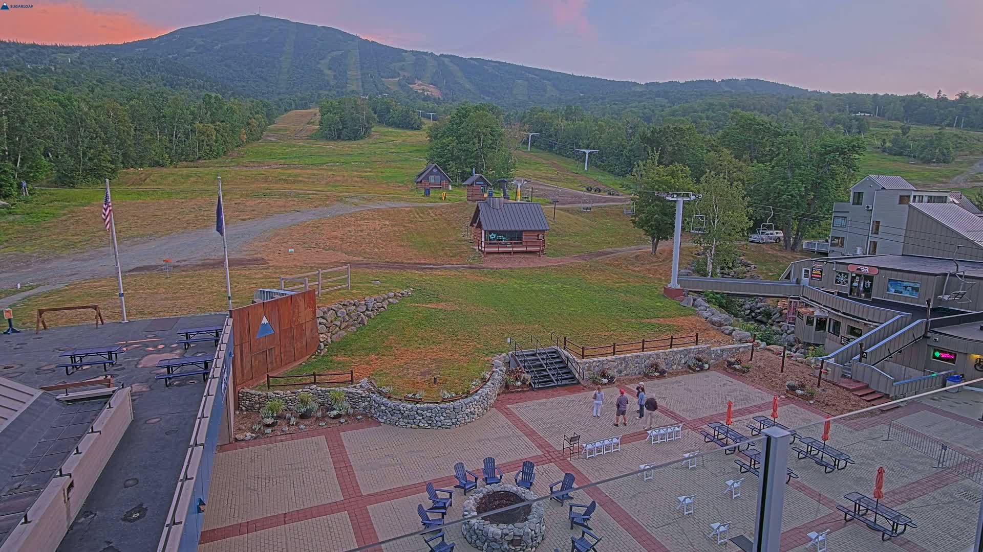 Kingfield, Sugarloaf Mountain Hotel Area Live Cam - Kingfield, Franklin, Maine, USA