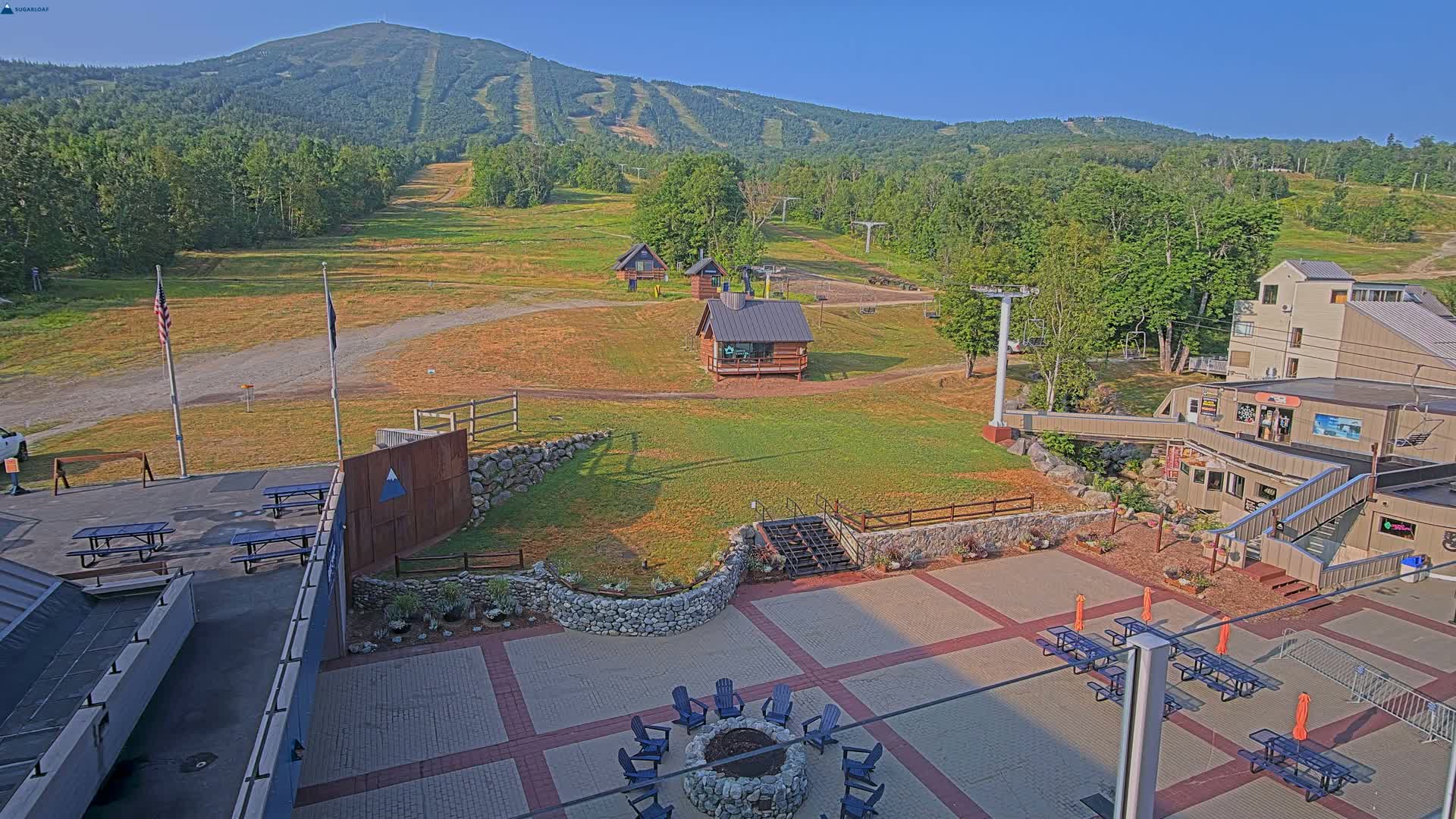Kingfield, Sugarloaf Mountain Hotel Area Live Cam - Kingfield, Franklin, Maine, USA