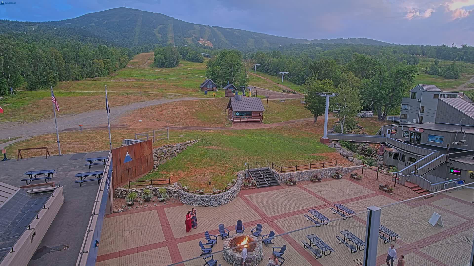 Kingfield, Sugarloaf Mountain Hotel Area Live Cam - Kingfield, Franklin, Maine, USA