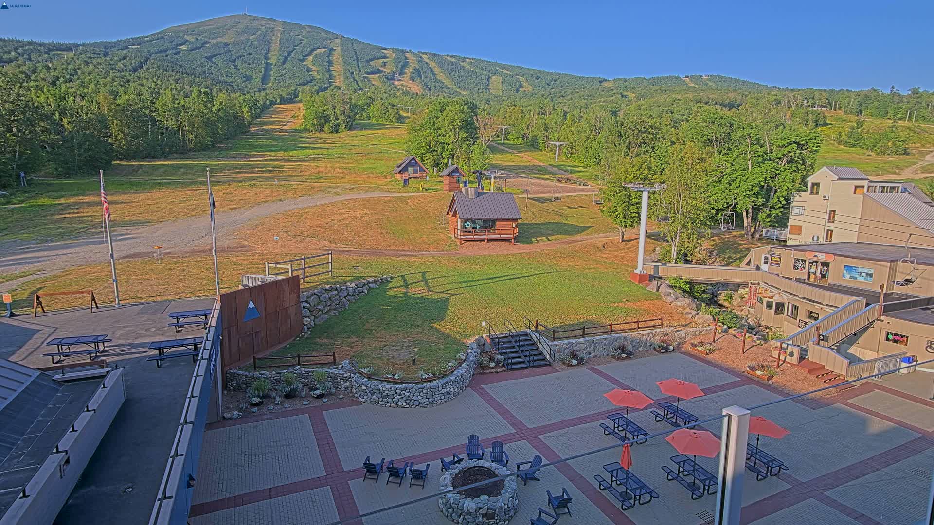 Kingfield, Sugarloaf Mountain Hotel Area Live Cam - Kingfield, Franklin, Maine, USA