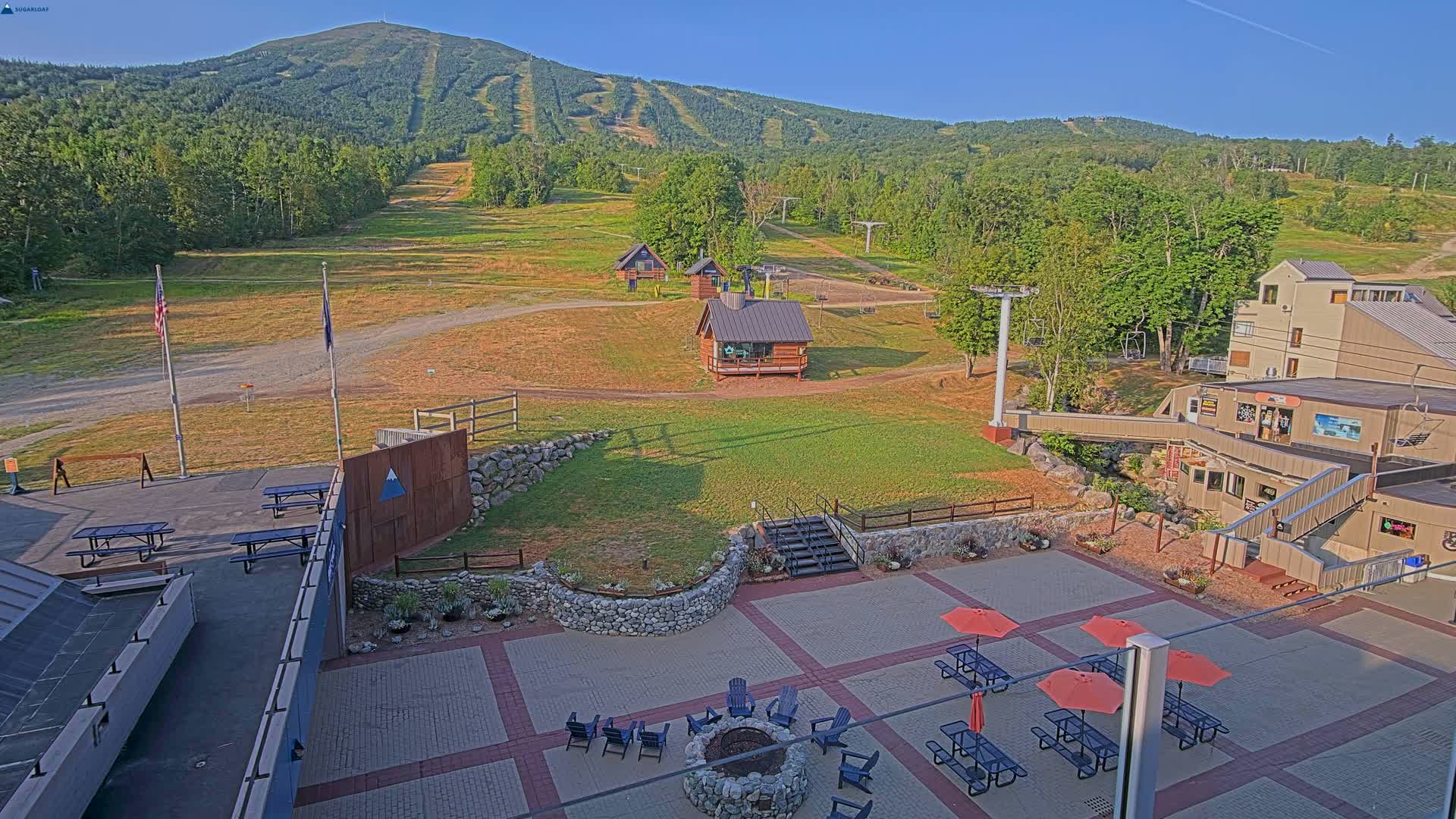 Kingfield, Sugarloaf Mountain Hotel Area Live Cam - Kingfield, Franklin, Maine, USA