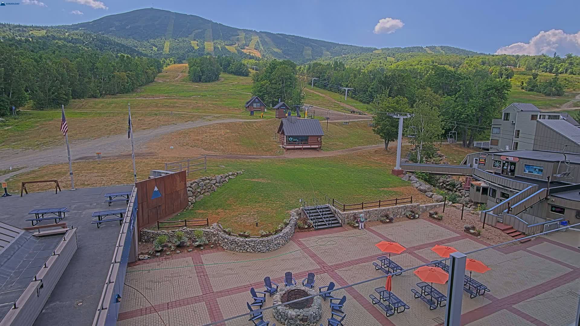 Kingfield, Sugarloaf Mountain Hotel Area Live Cam - Kingfield, Franklin, Maine, USA