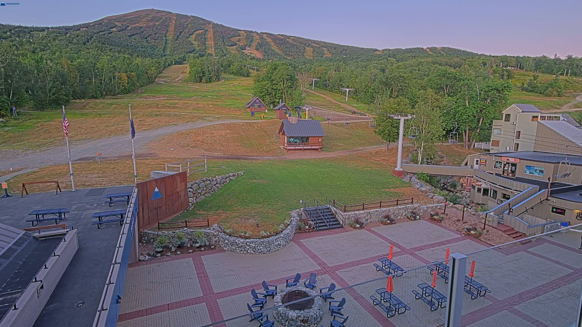 Kingfield, Sugarloaf Mountain Hotel Area Live Cam - Kingfield, Franklin, Maine, USA