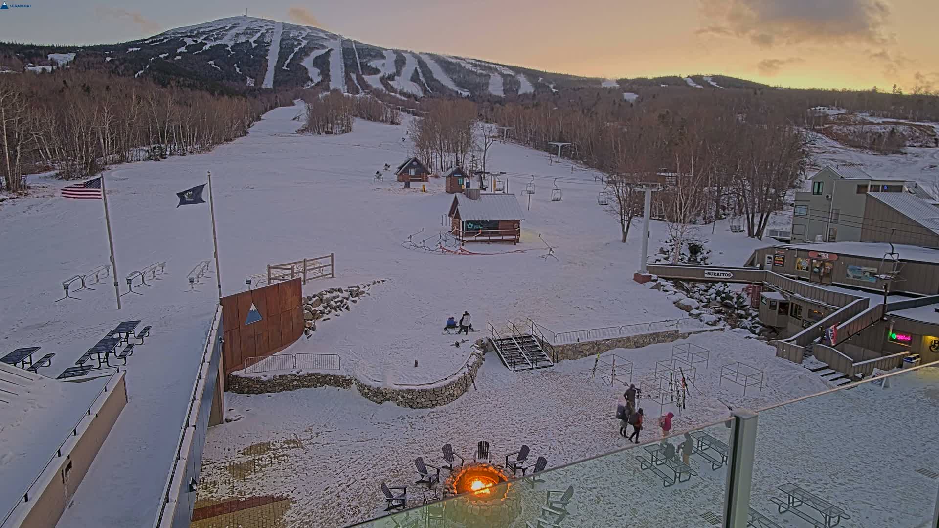 Kingfield, Sugarloaf Mountain Hotel Area Live Cam - Kingfield, Franklin, Maine, USA