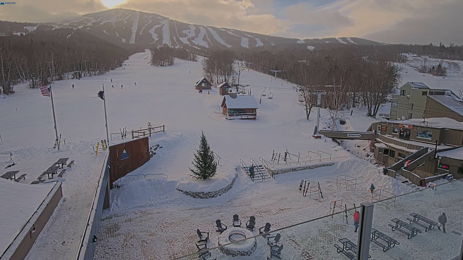 Kingfield, Sugarloaf Mountain Hotel Area Live Cam - Kingfield, Franklin, Maine, USA
