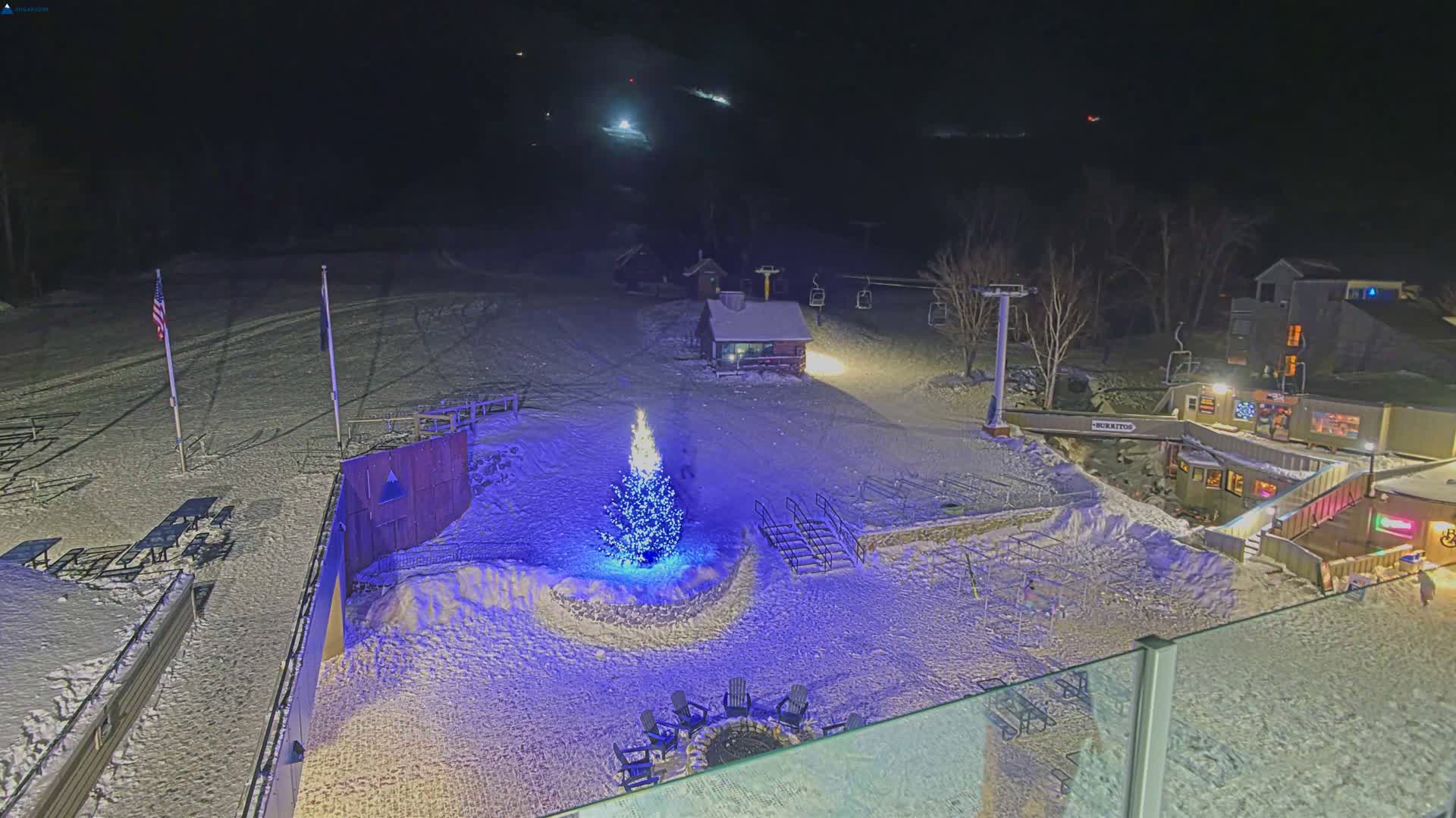 Kingfield, Sugarloaf Mountain Hotel Area Live Cam - Kingfield, Franklin, Maine, USA