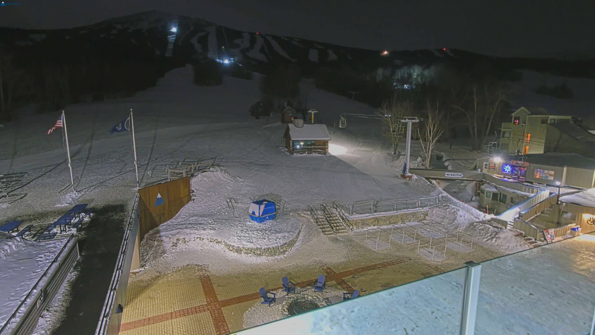 Kingfield, Sugarloaf Mountain Hotel Area Live Cam - Kingfield, Franklin, Maine, USA
