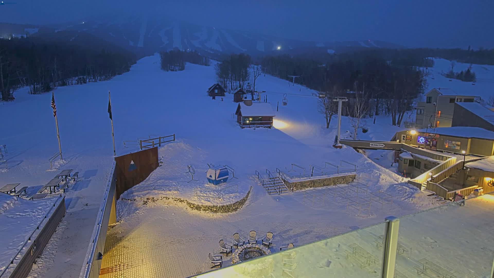 Kingfield, Sugarloaf Mountain Hotel Area Live Cam - Kingfield, Franklin, Maine, USA