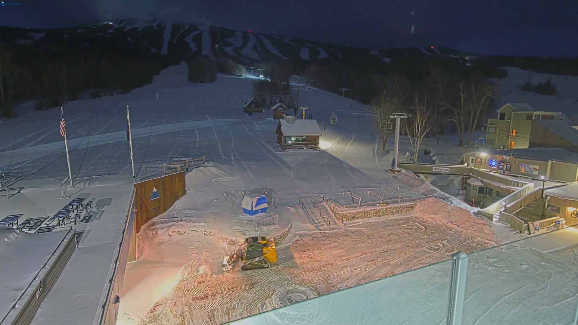 Kingfield, Sugarloaf Mountain Hotel Area Live Cam - Kingfield, Franklin, Maine, USA