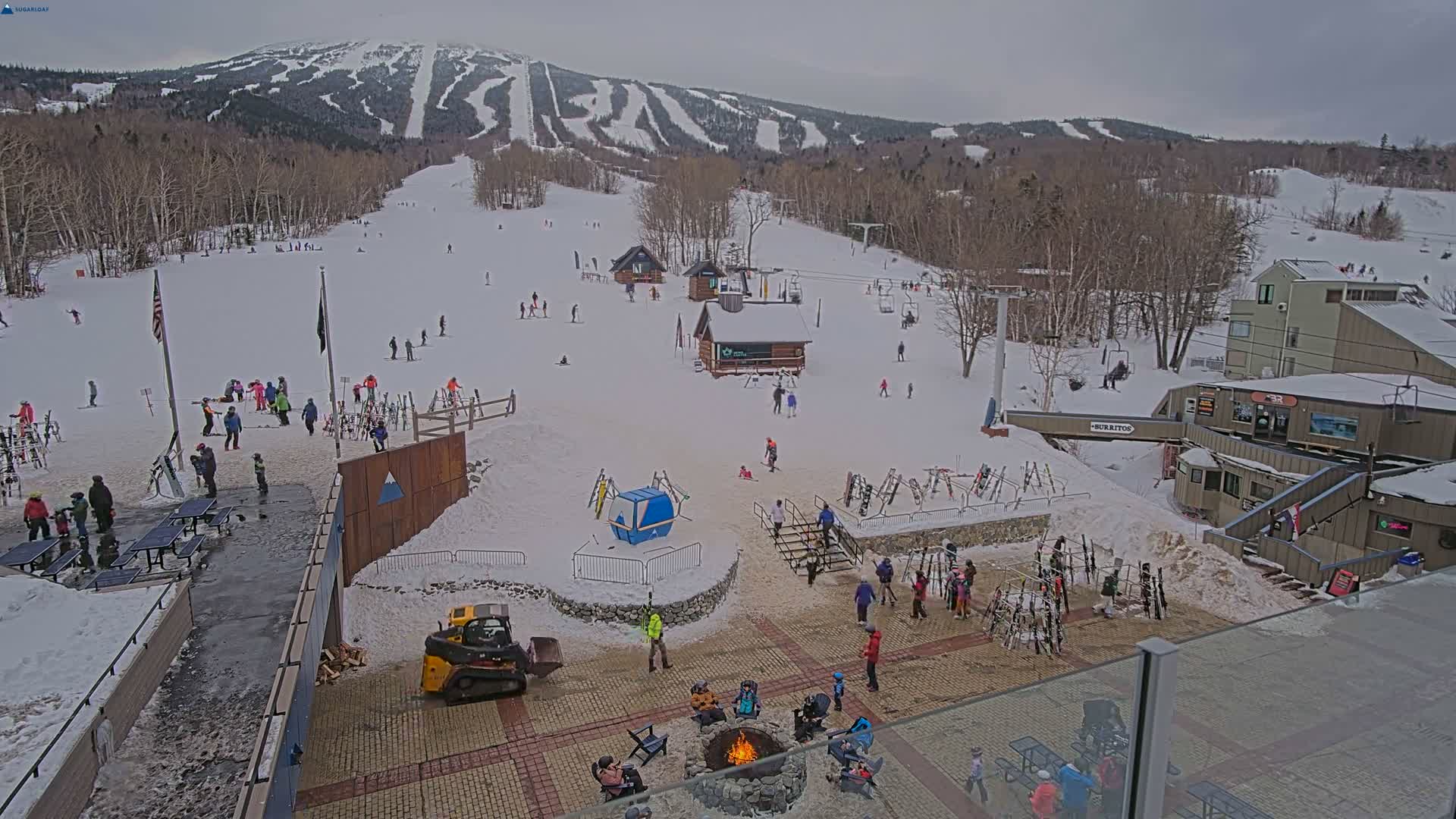 Kingfield, Sugarloaf Mountain Hotel Area Live Cam - Kingfield, Franklin, Maine, USA
