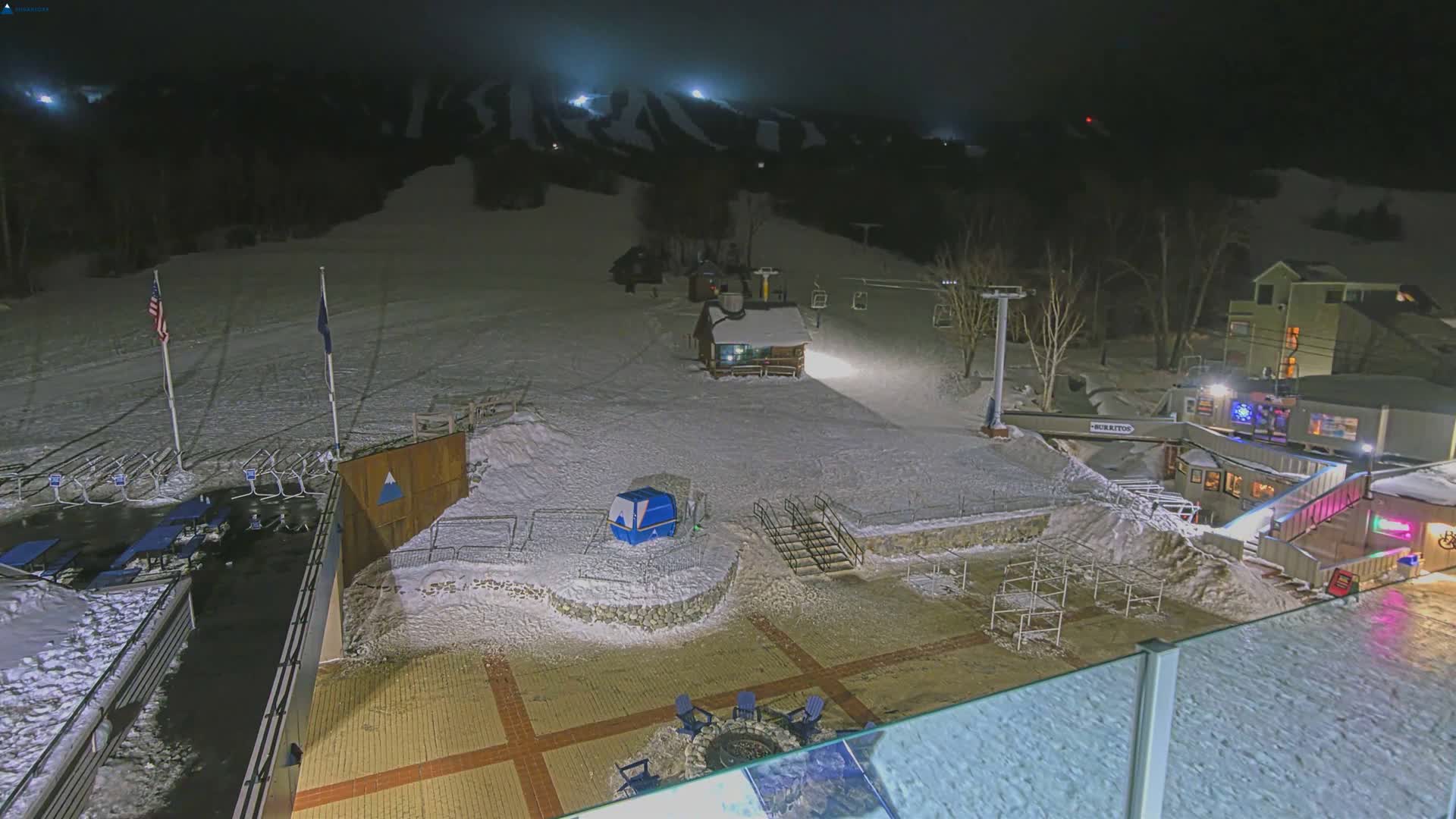 Kingfield, Sugarloaf Mountain Hotel Area Live Cam - Kingfield, Franklin, Maine, USA